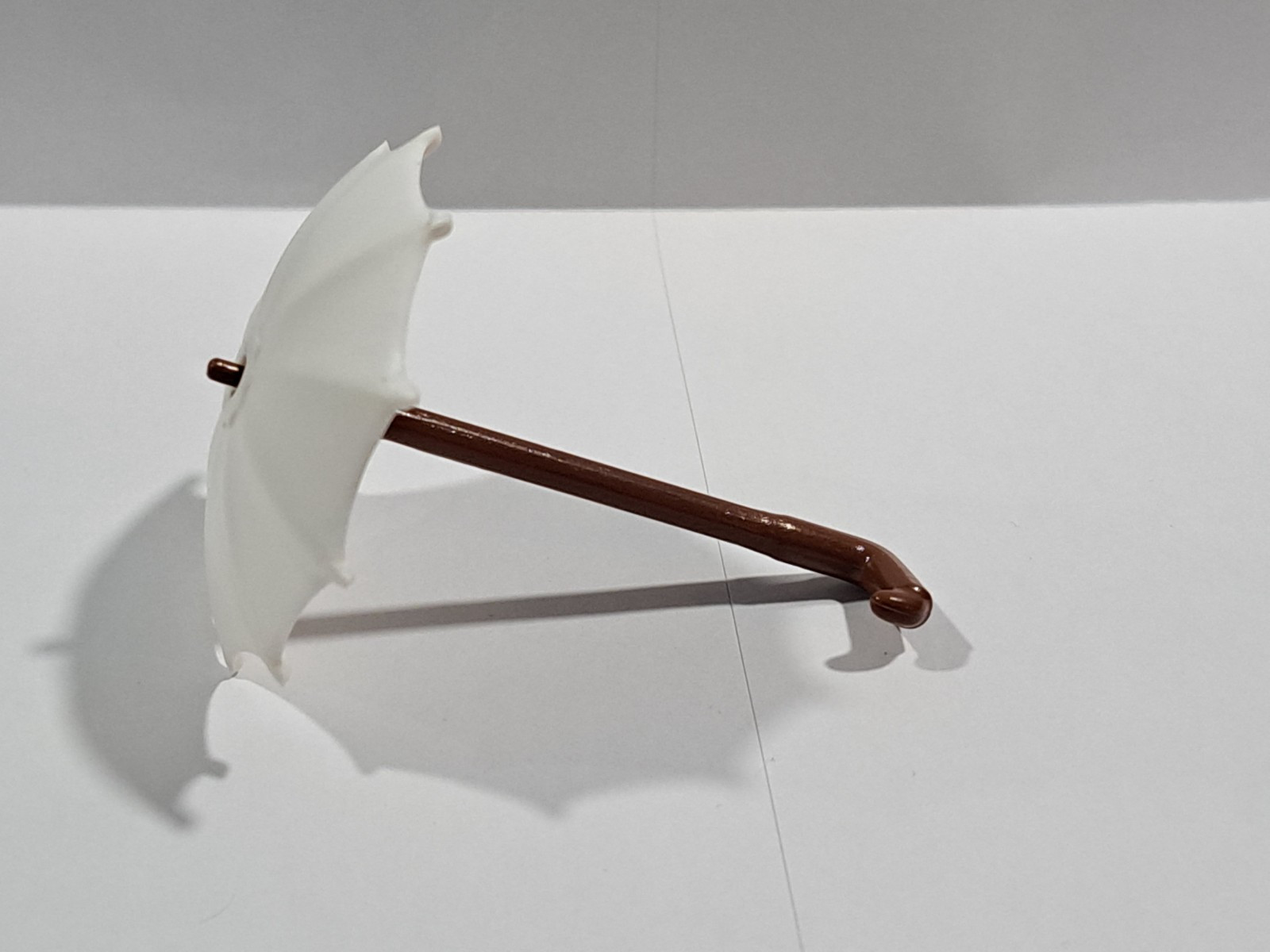 PLAYMOBIL SOMBRILLA BLANCA VICTORIANA - 20/4/23