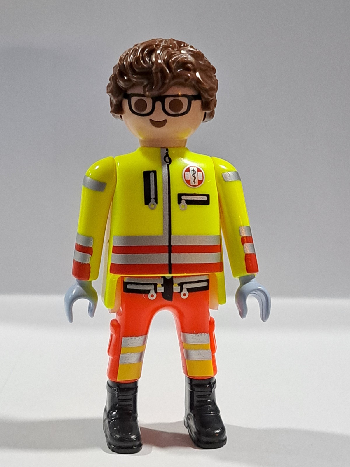 PLAYMOBIL SANITARIO , ENFERMERO CON GAFAS - 20/4/23