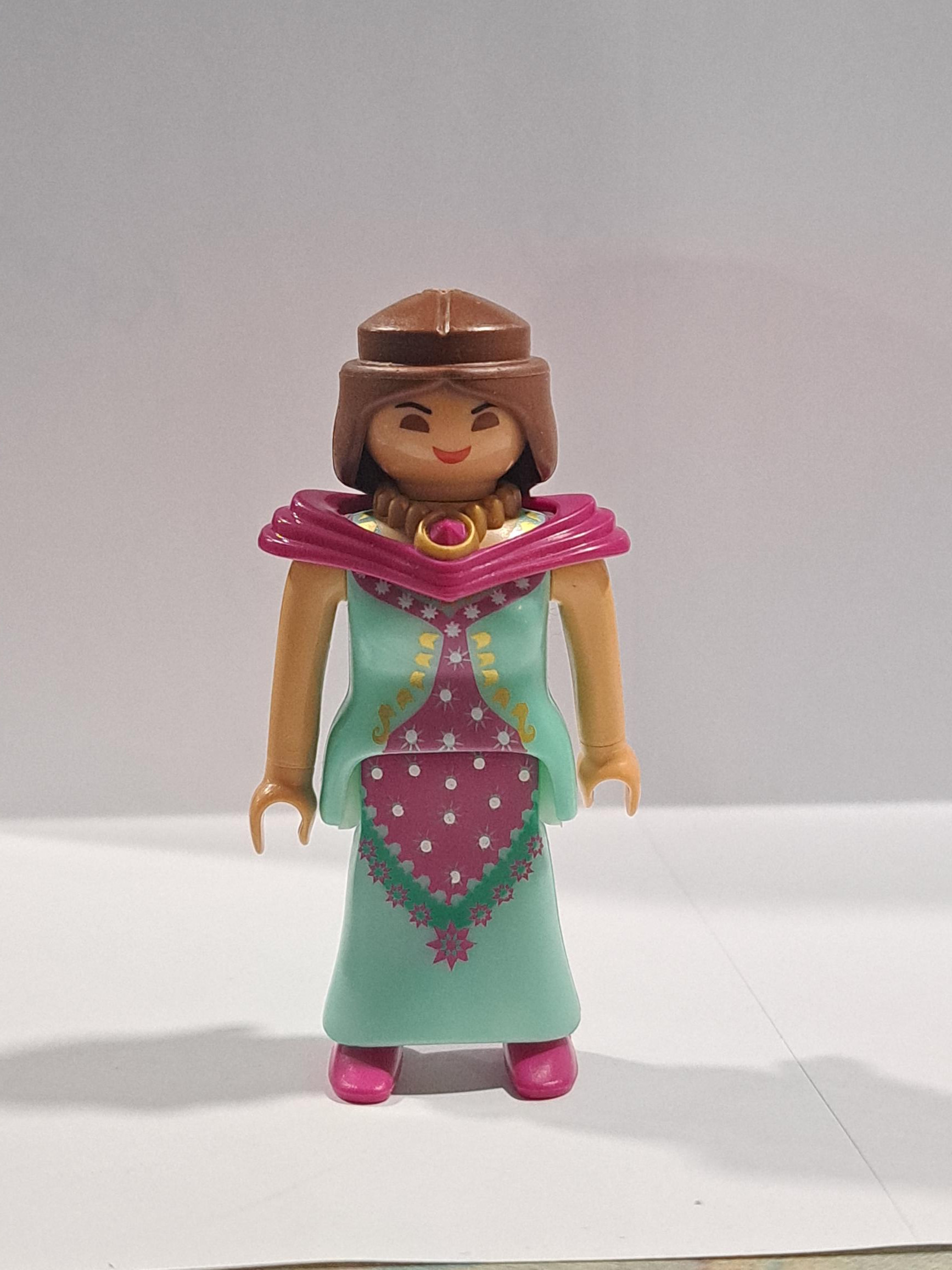 PLAYMOBIL FIGURA PRINCESA VERDE - 23/10/20