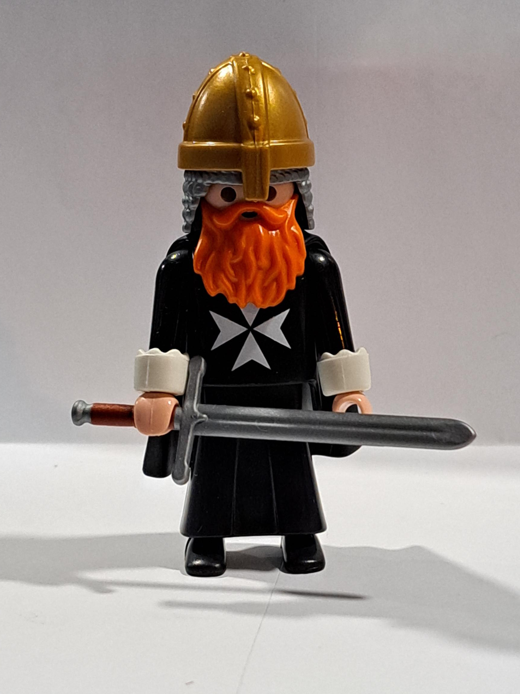 PLAYMOBIL CABALLERO MALTES BARBA NARANJA - 16/6/23