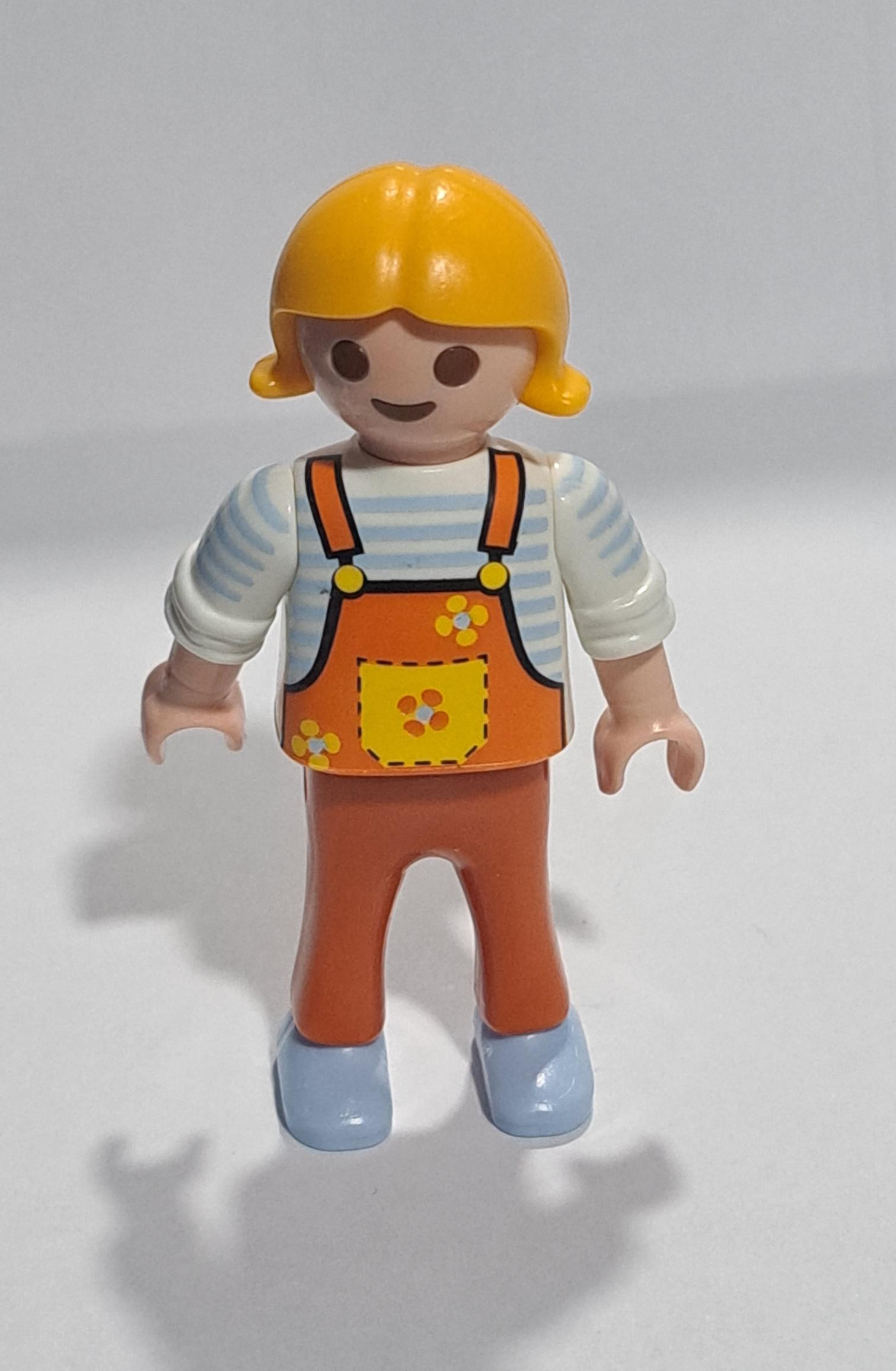 PLAYMOBIL FIGURA NIÑA RUBIA - 16/8/23