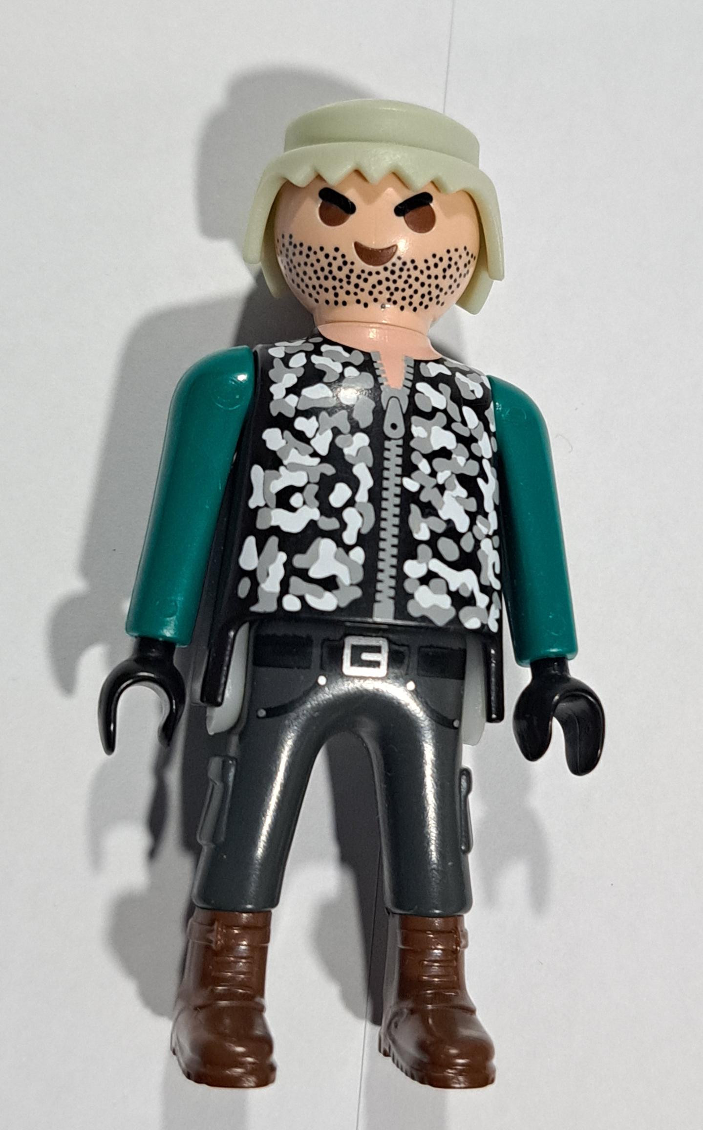 PLAYMOBIL FIGURA LADRON PELO GRIS - 21/8/23