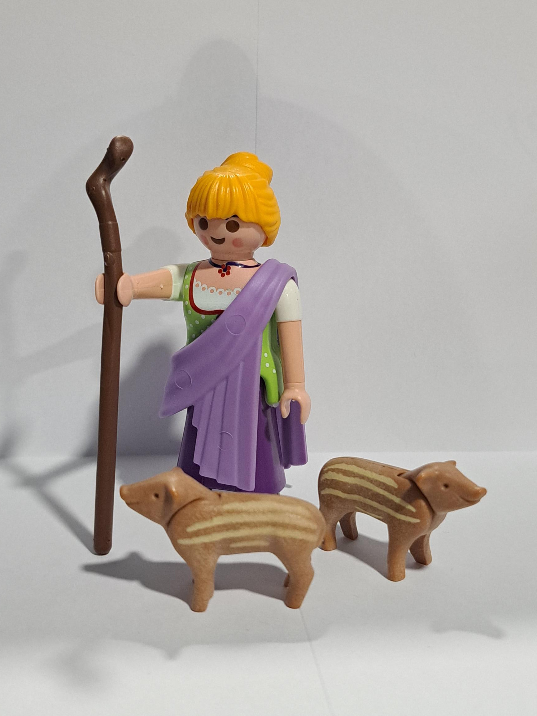 PLAYMOBIL ALDEANA CON JABALIS PEQUEÑOS, MEDIEVAL , BELEN - 16/8/23