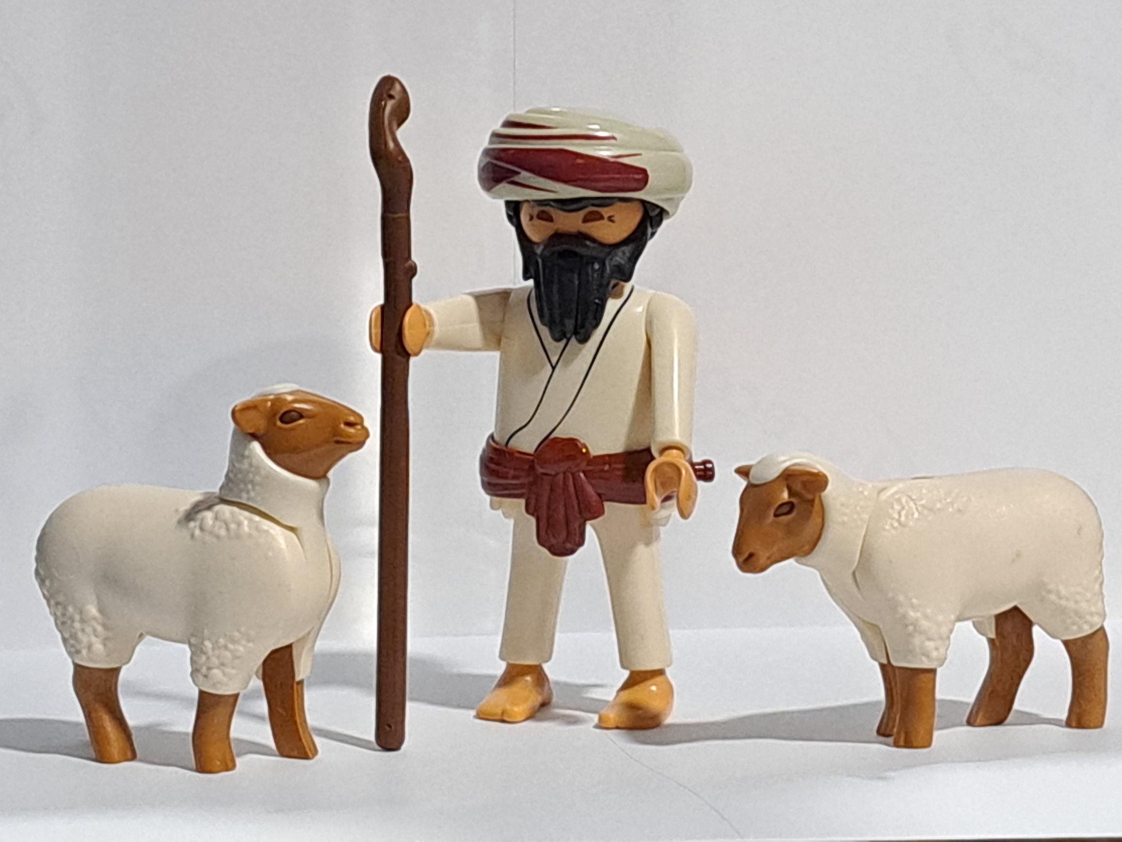 PLAYMOBIL ALDEANO PASTOR CON OVEJAS , MEDIEVAL , BELEN - 28/9/23
