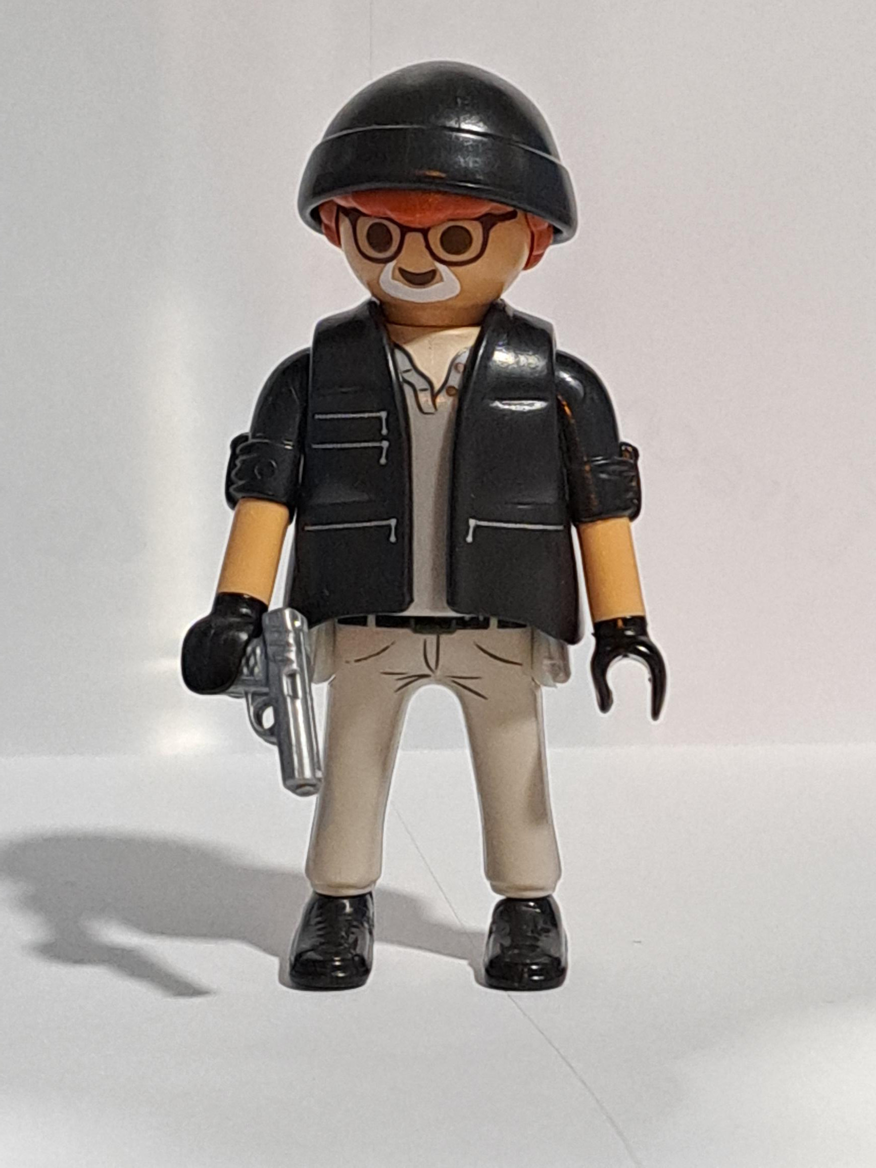 PLAYMOBIL FIGURA LADRON CON PISTOLA - 28/9/23