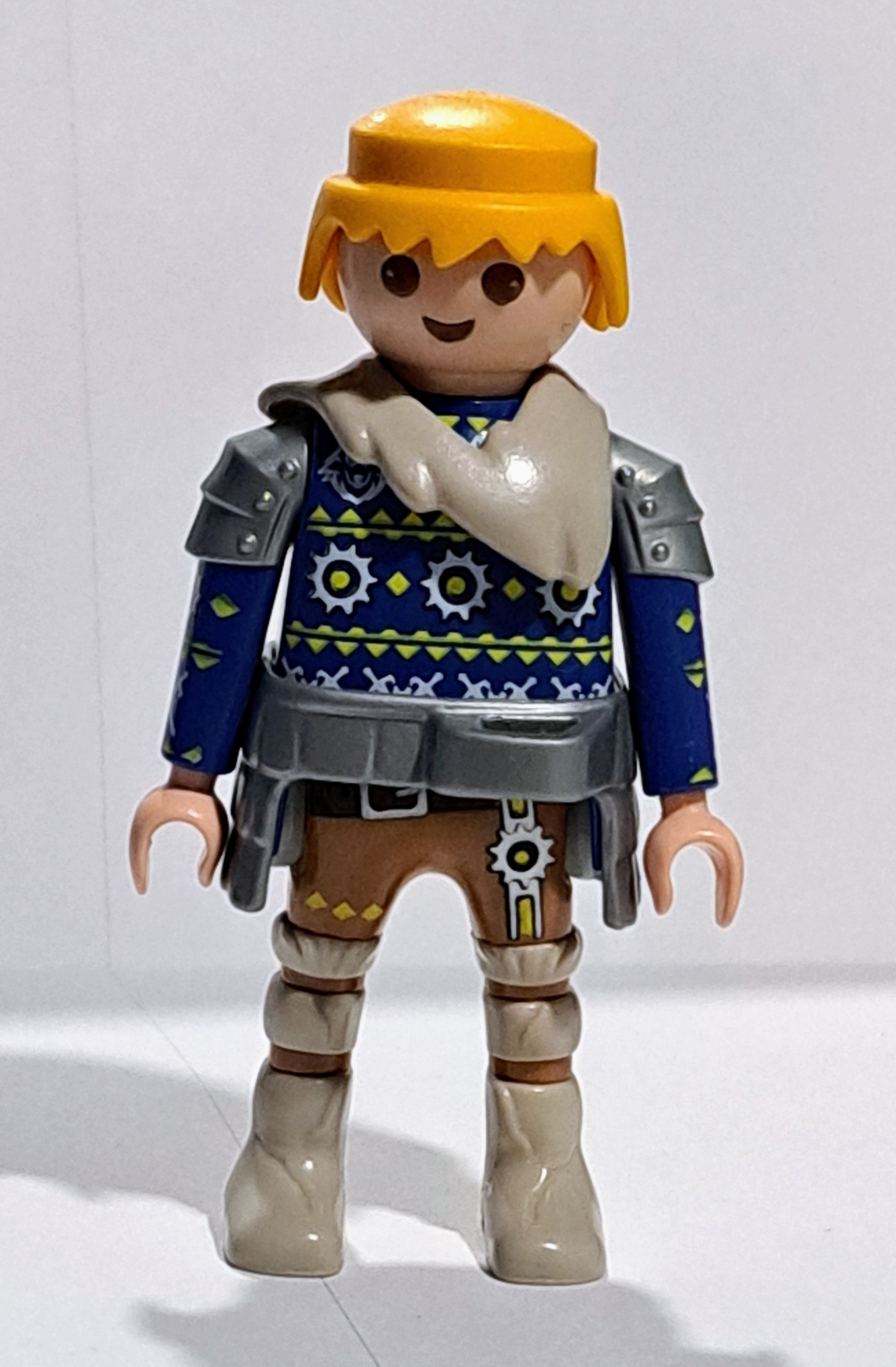 PLAYMOBIL FIGURA NOVELMORE INVIERNO - 28/9/23