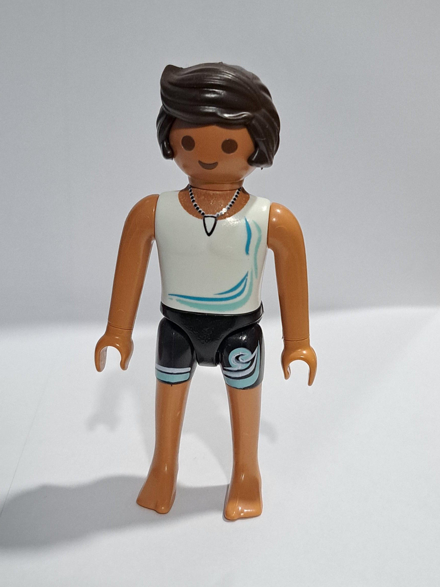 PLAYMOBIL FIGURA CHICO BAÑISTA - 18/12/23