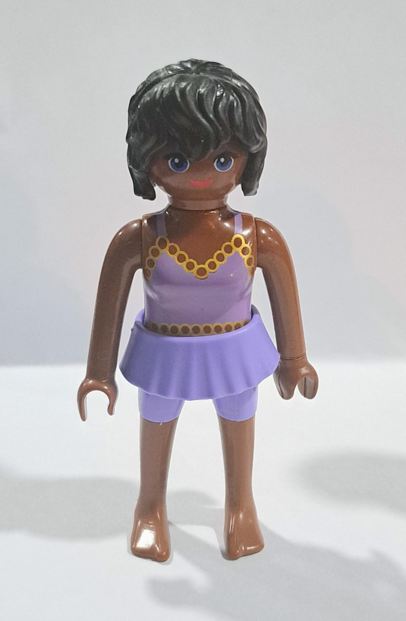 PLAYMOBIL CHICA NEGRA CON FALDA - 10/6/21