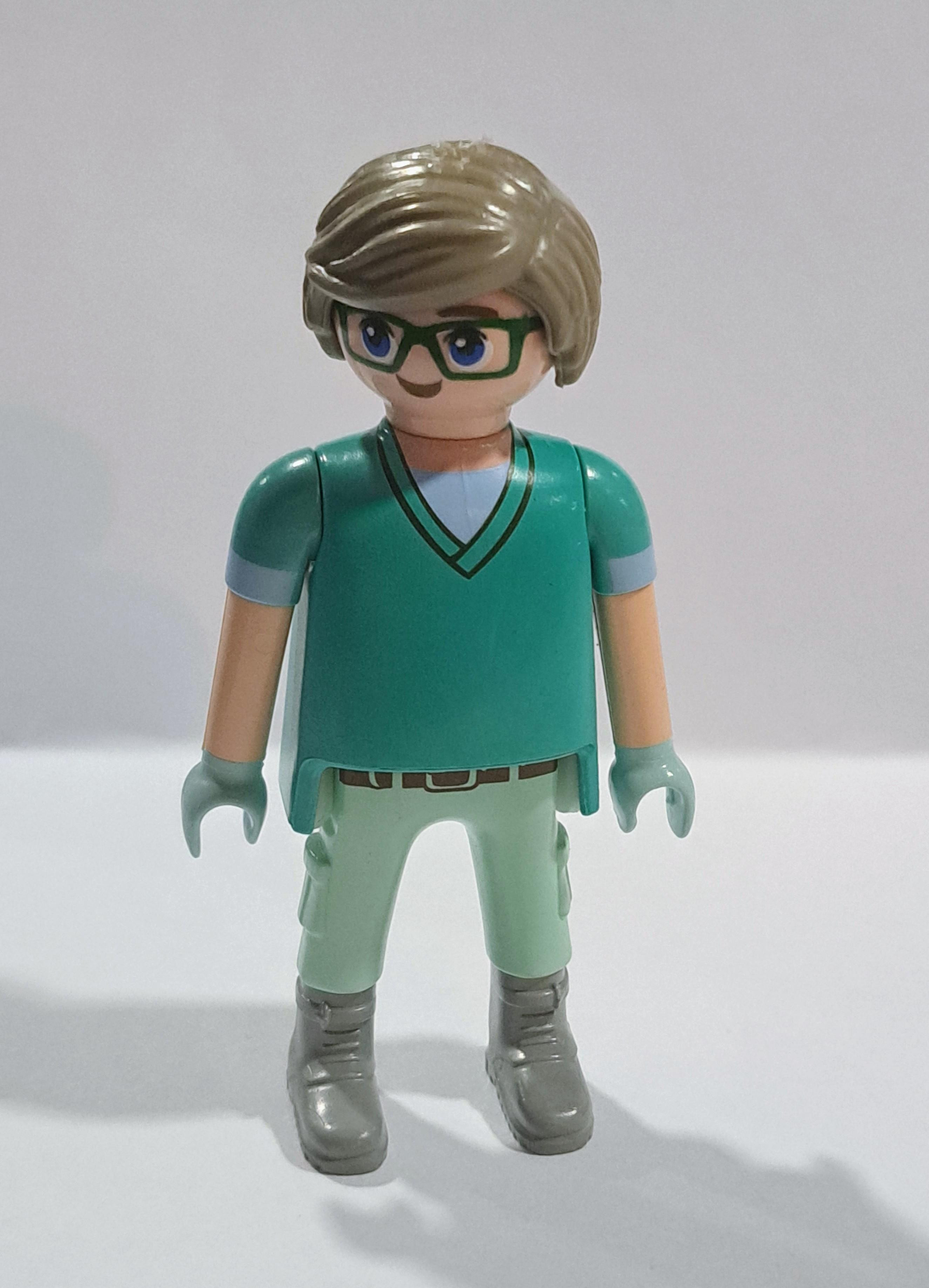 PLAYMOBIL FIGURA VETERINARIO CON GAFAS - 10/6/21