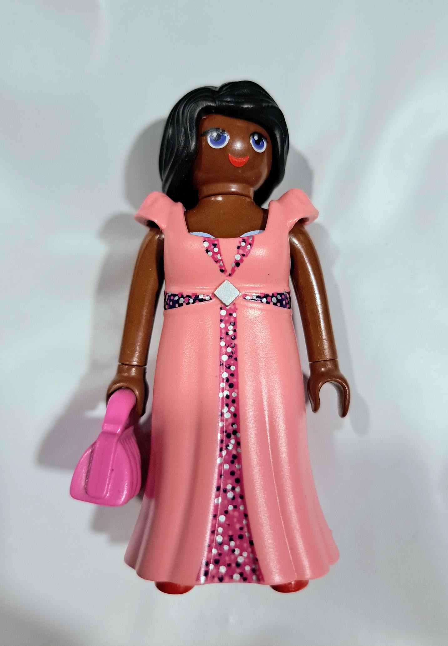 PLAYMOBIL FIGURA MUJER NEGRA CON TRAJE Y VESTIDO - 25/6/21