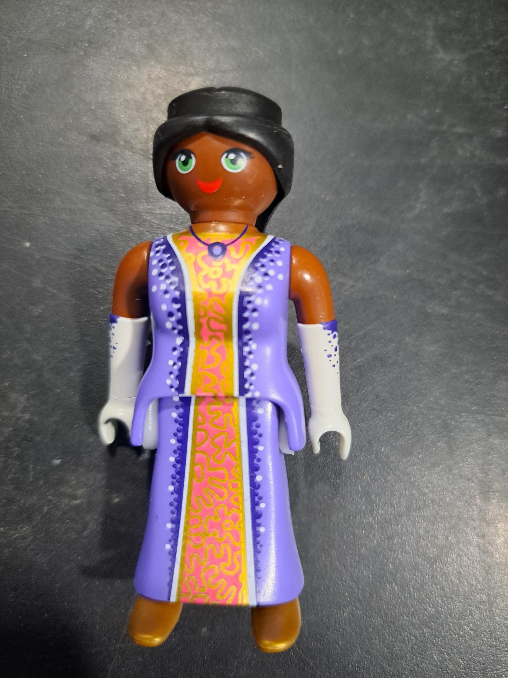 PLAYMOBIL FIGURA PRINCESA NEGRA - 25/6/21