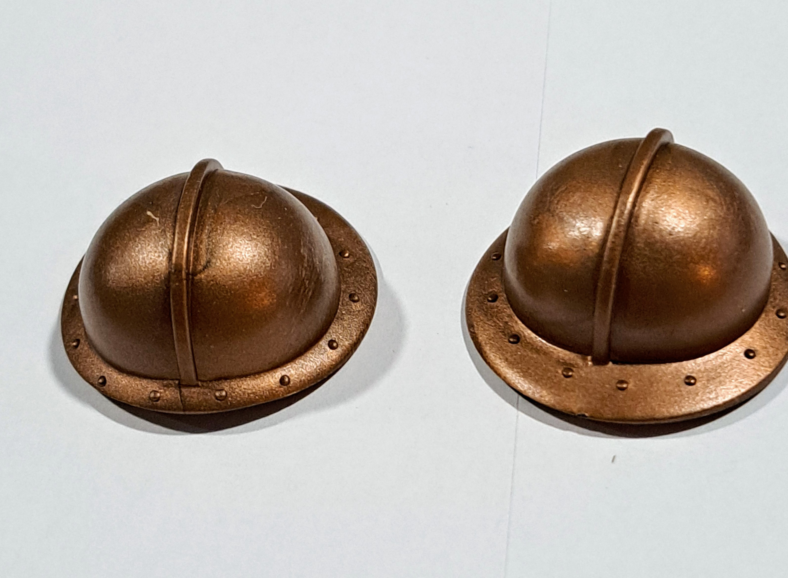 PLAYMOBIL 2X CASCO COLOR COBRE - 20/4/23