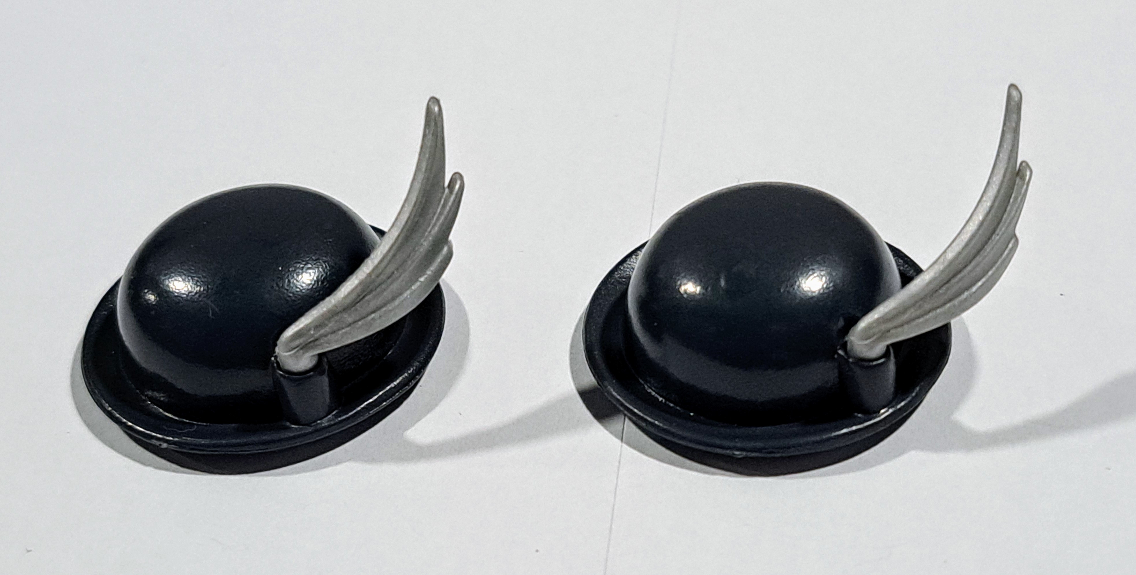 PLAYMOBIL 2X GORRO CON PLUMA VICTORIANO - 20/4/23