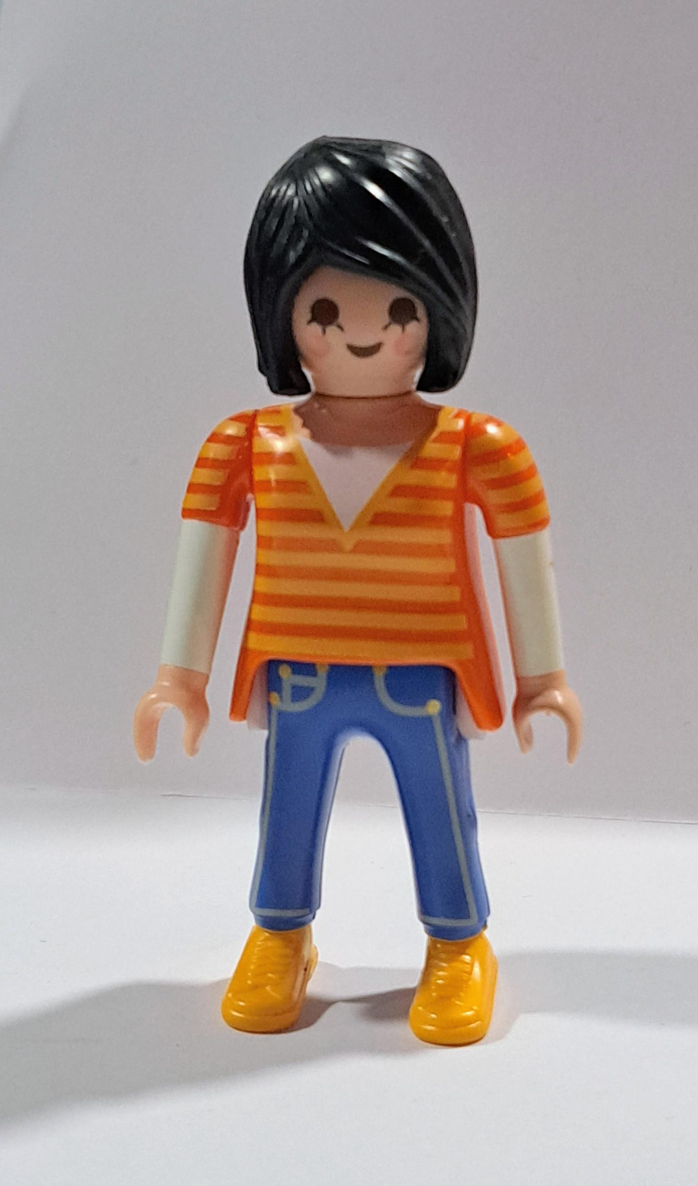 PLAYMOBIL CHICA MORENA CAMISETA RAYAS NARANJAS - 5/10/15