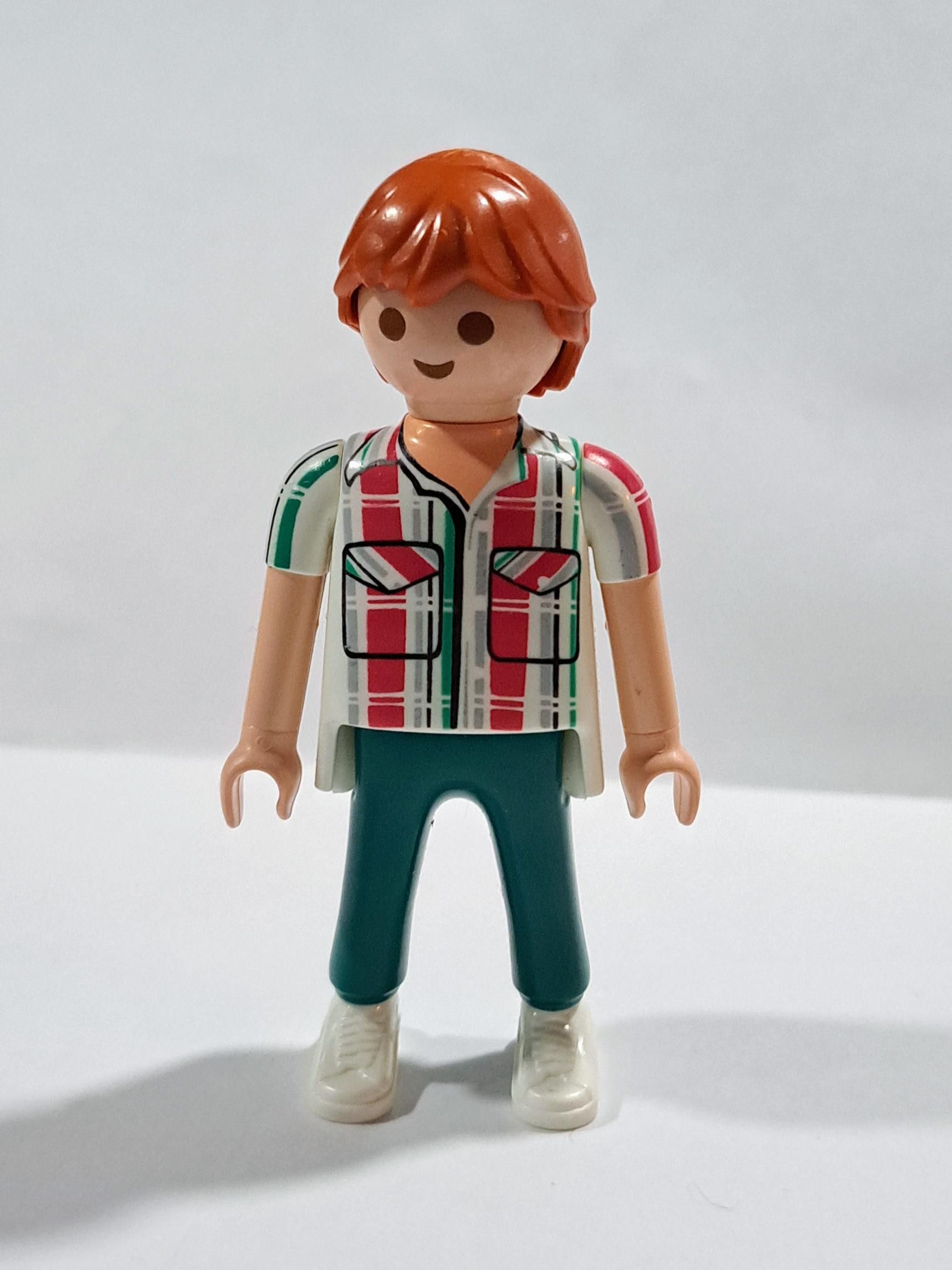 PLAYMOBIL FIGURA CITY PELIRROJO CON CAMISA - 13/11/16