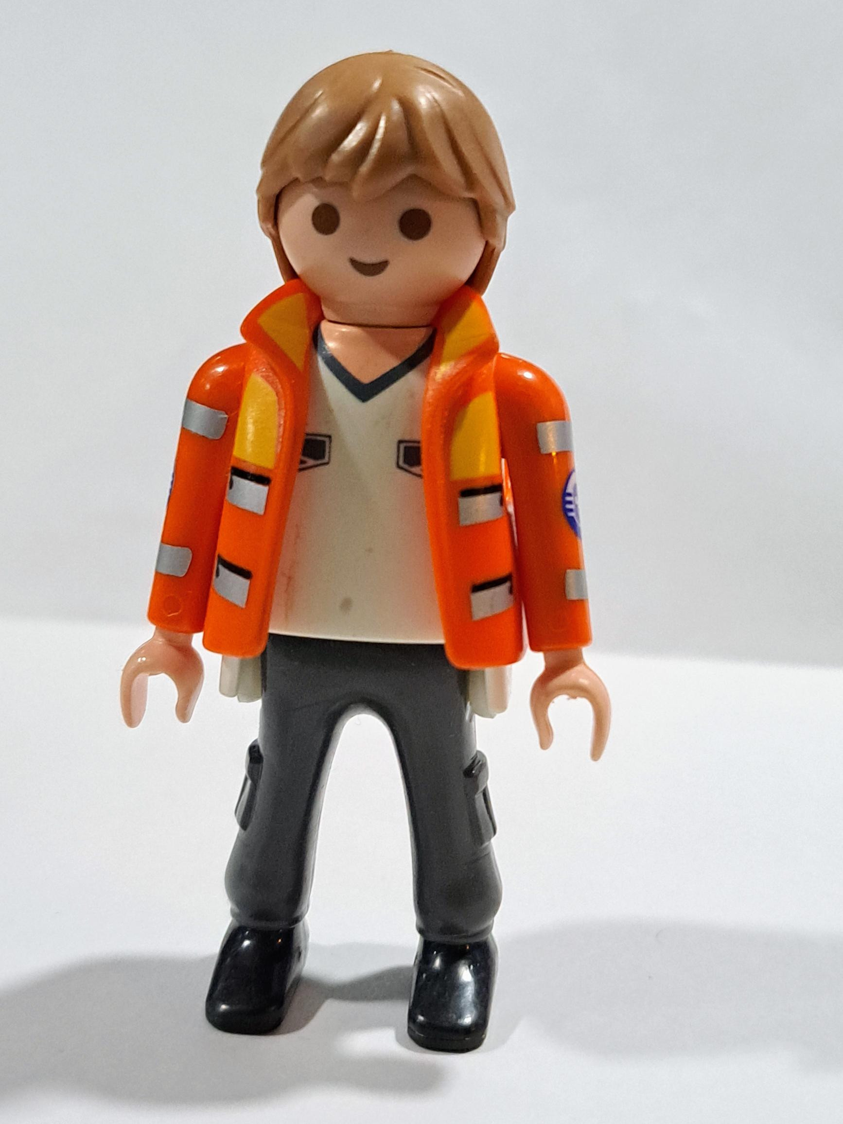 PLAYMOBIL FIGURA SANITARIO 3 - 13/11/16
