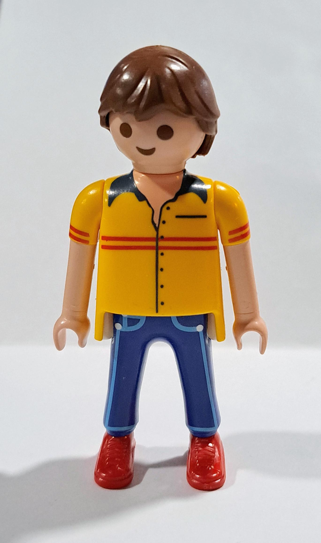 PLAYMOBIL FIGURA CHICO CAMISETA AMARILLA - 13/11/16