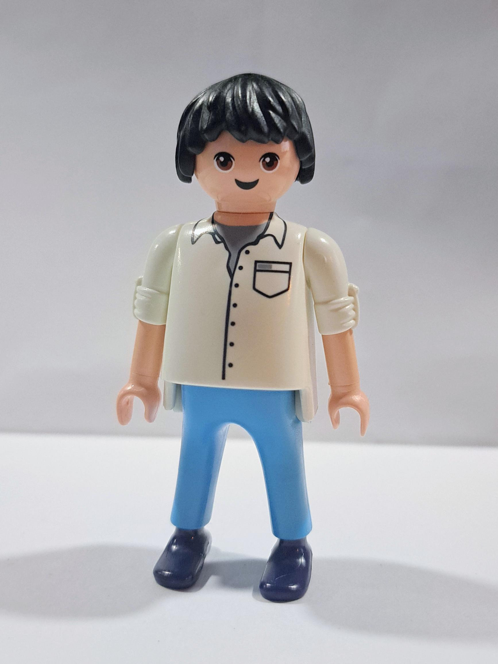 PLAYMOBIL FIGURA CHICO GORDITO CAMISA BLANCA Y OJOS MARRONES - 16/4/19