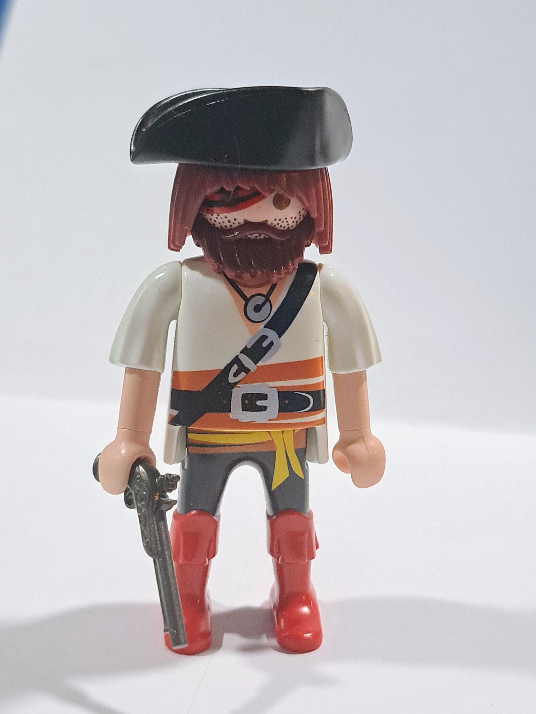 PLAYMOBIL PIRATA ARMADO 6 - 20/9/15