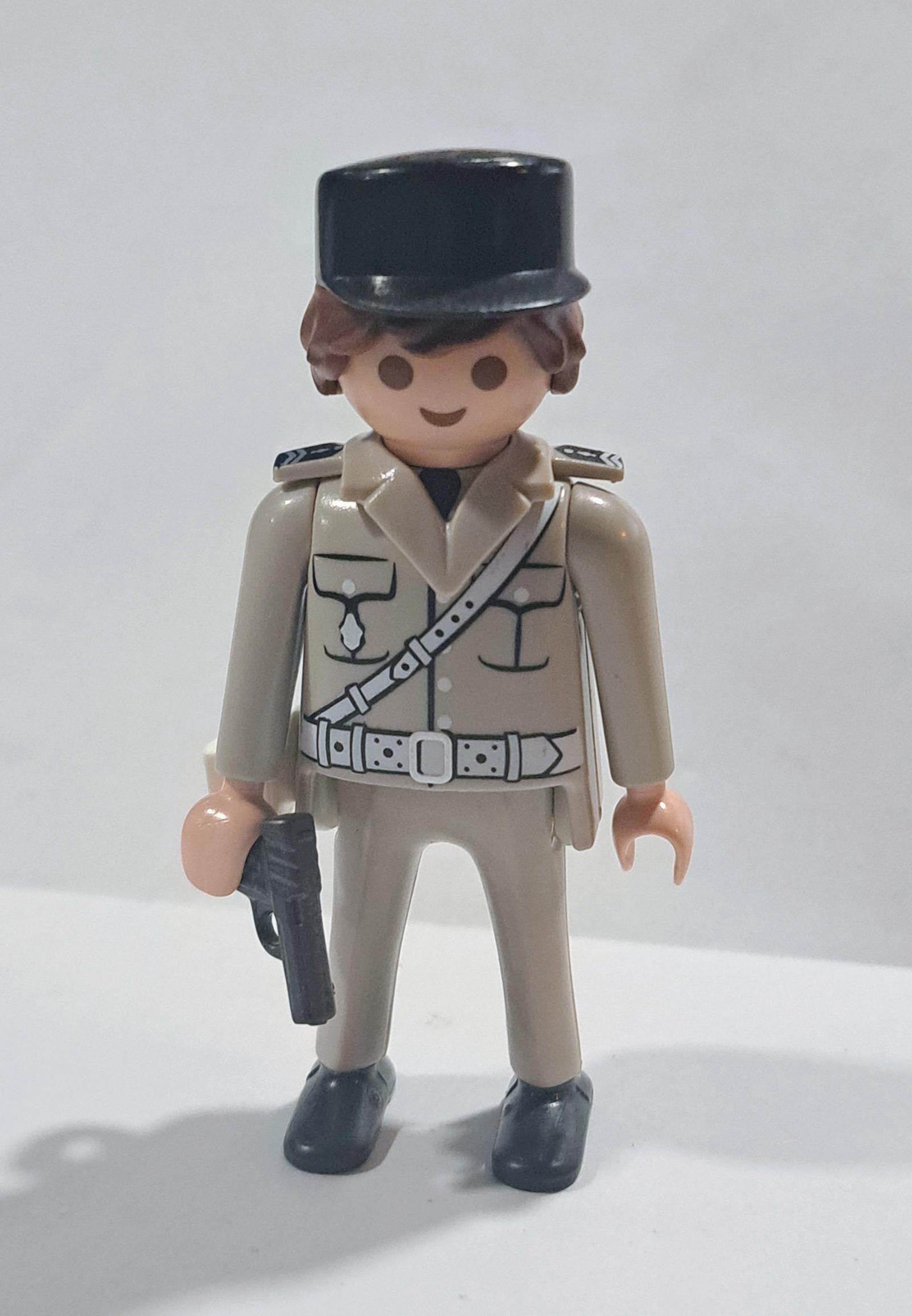 PLAYMOBIL GENDARME , POLICIA FRANCES - 11/2/16