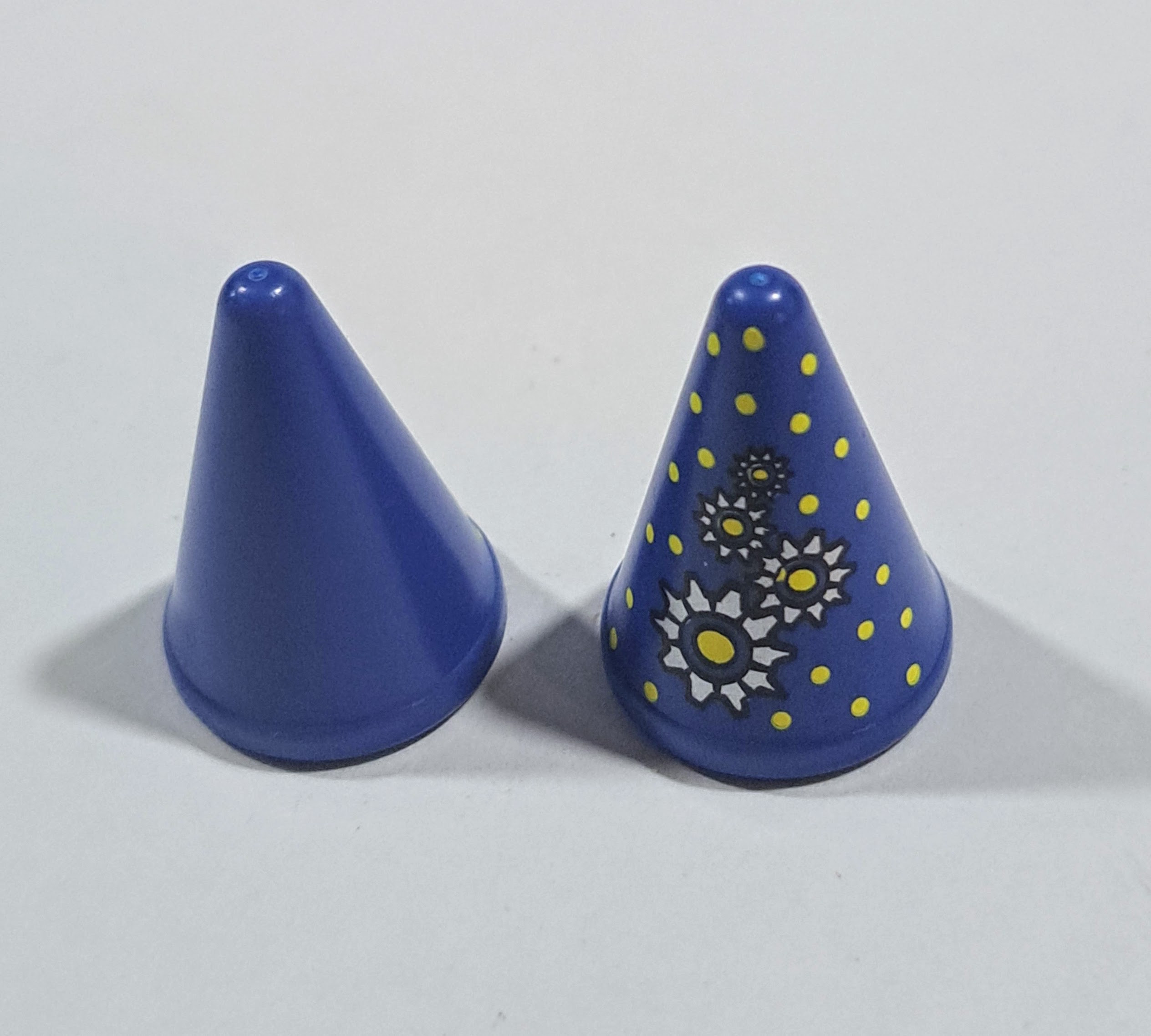 PLAYMOBIL 2X GORRO BRUJA , MAGO - 17/5/20