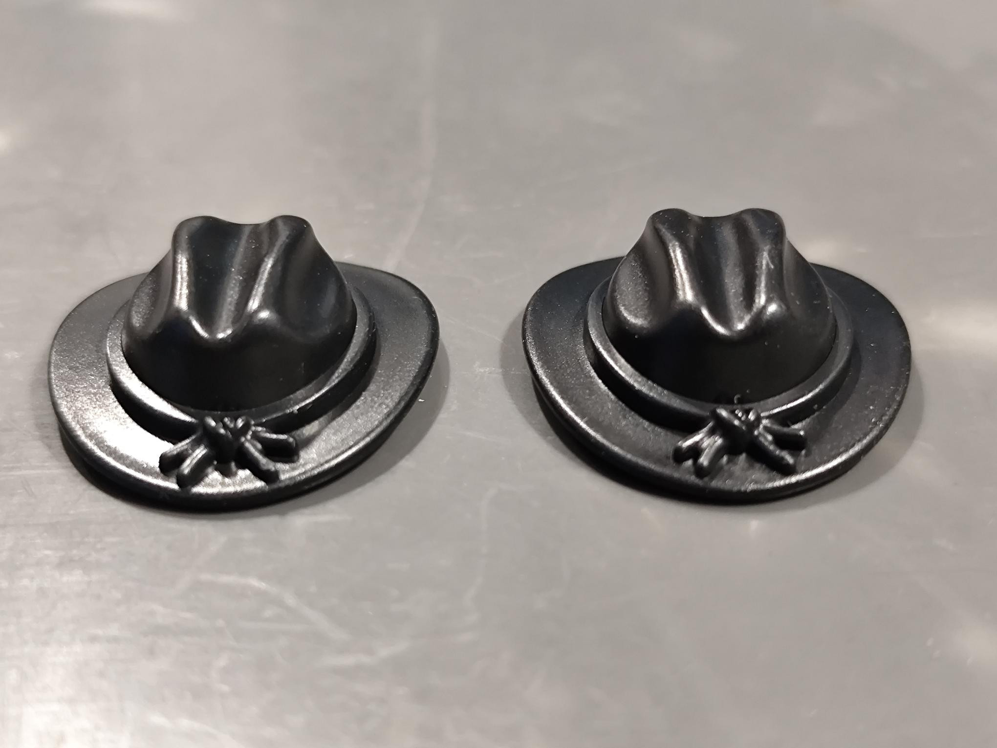 PLAYMOBIL 2X SOMBRERO OESTE NEGRO Y LAZO NEGRO - 2/7/24