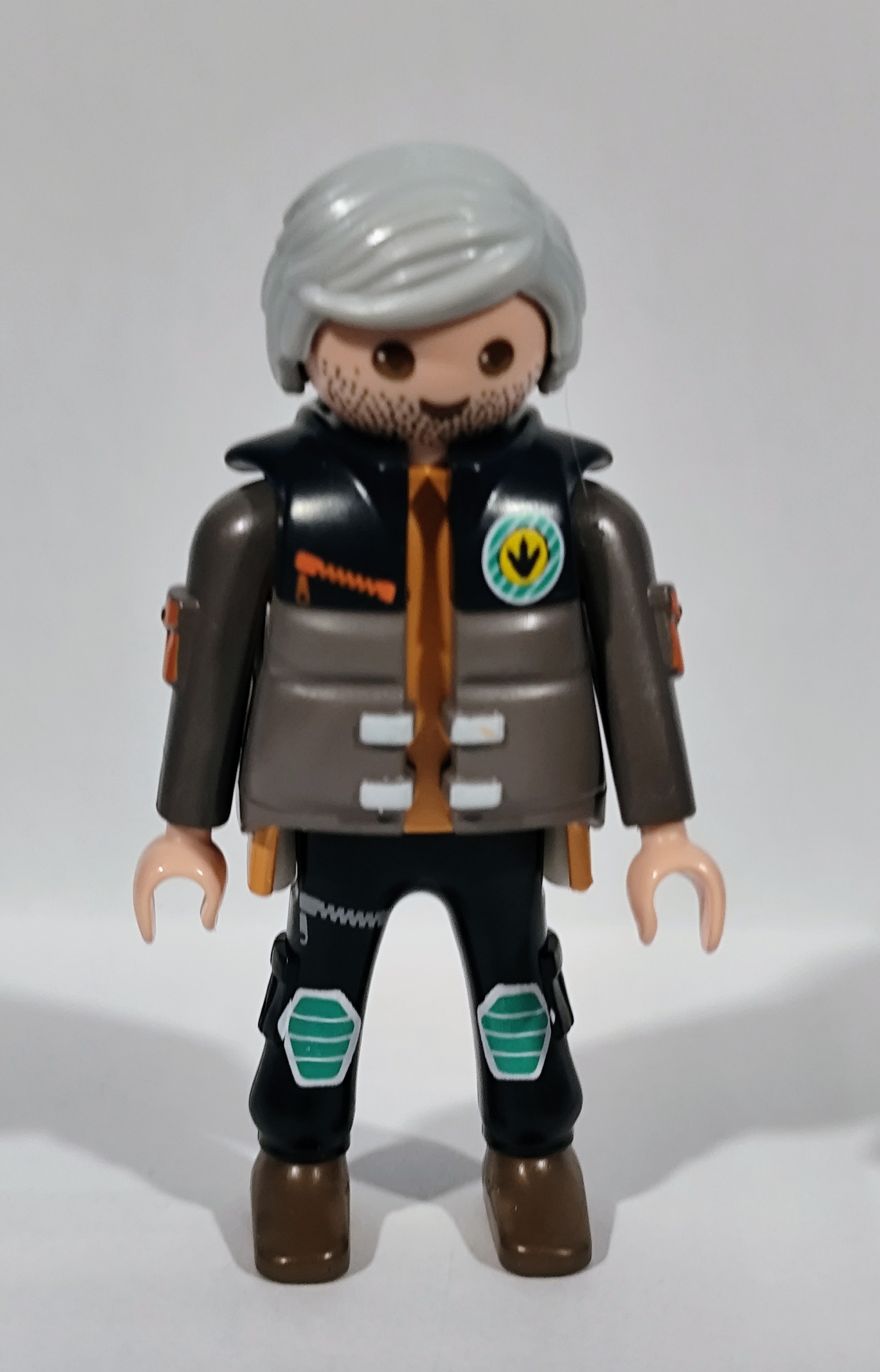 PLAYMOBIL FIGURA CAZADOR DE DINOSAURIOS - 2/7/24