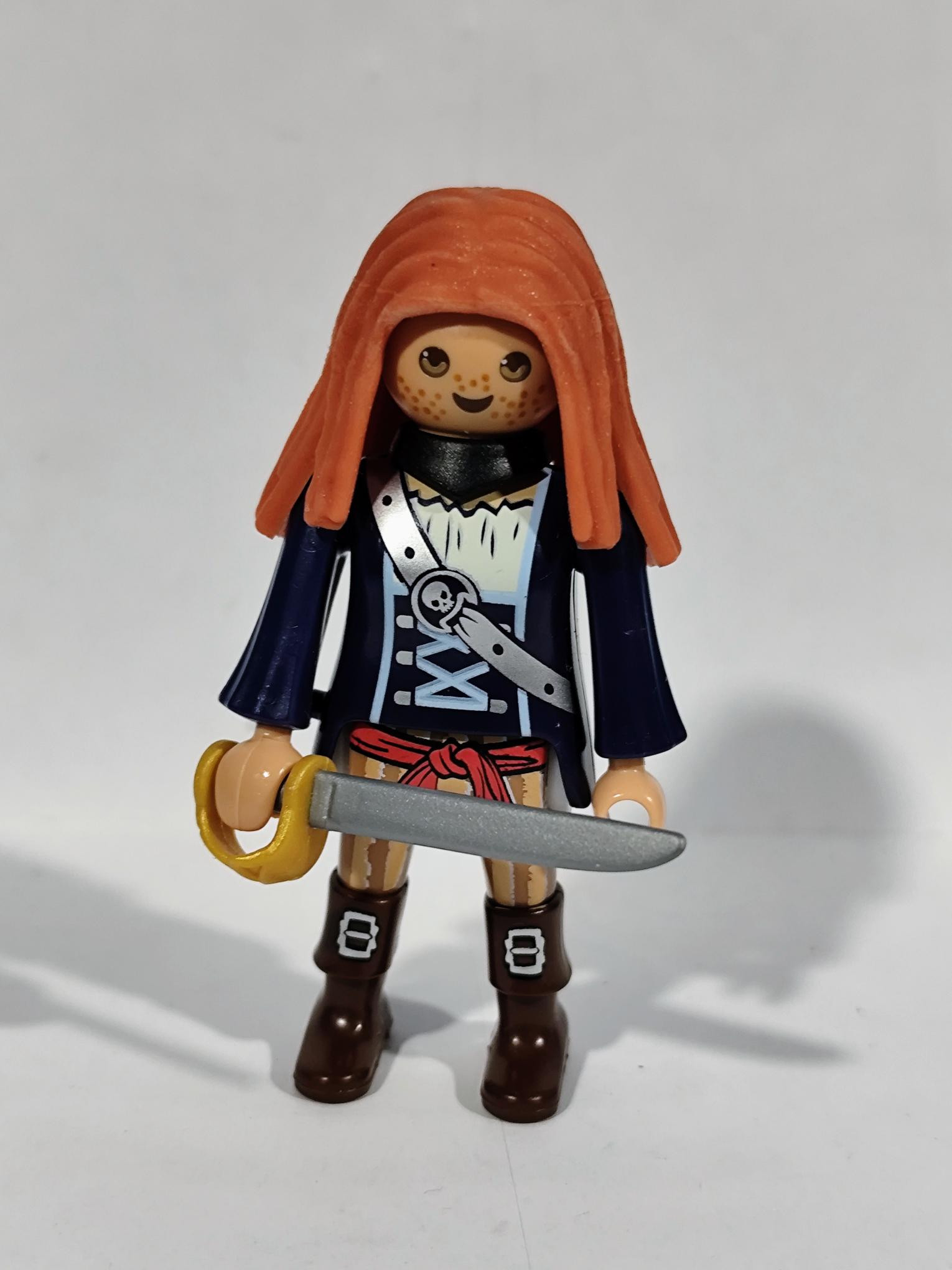 PLAYMOBIL MUJER PIRATA CON ESPADA - 13/8/24