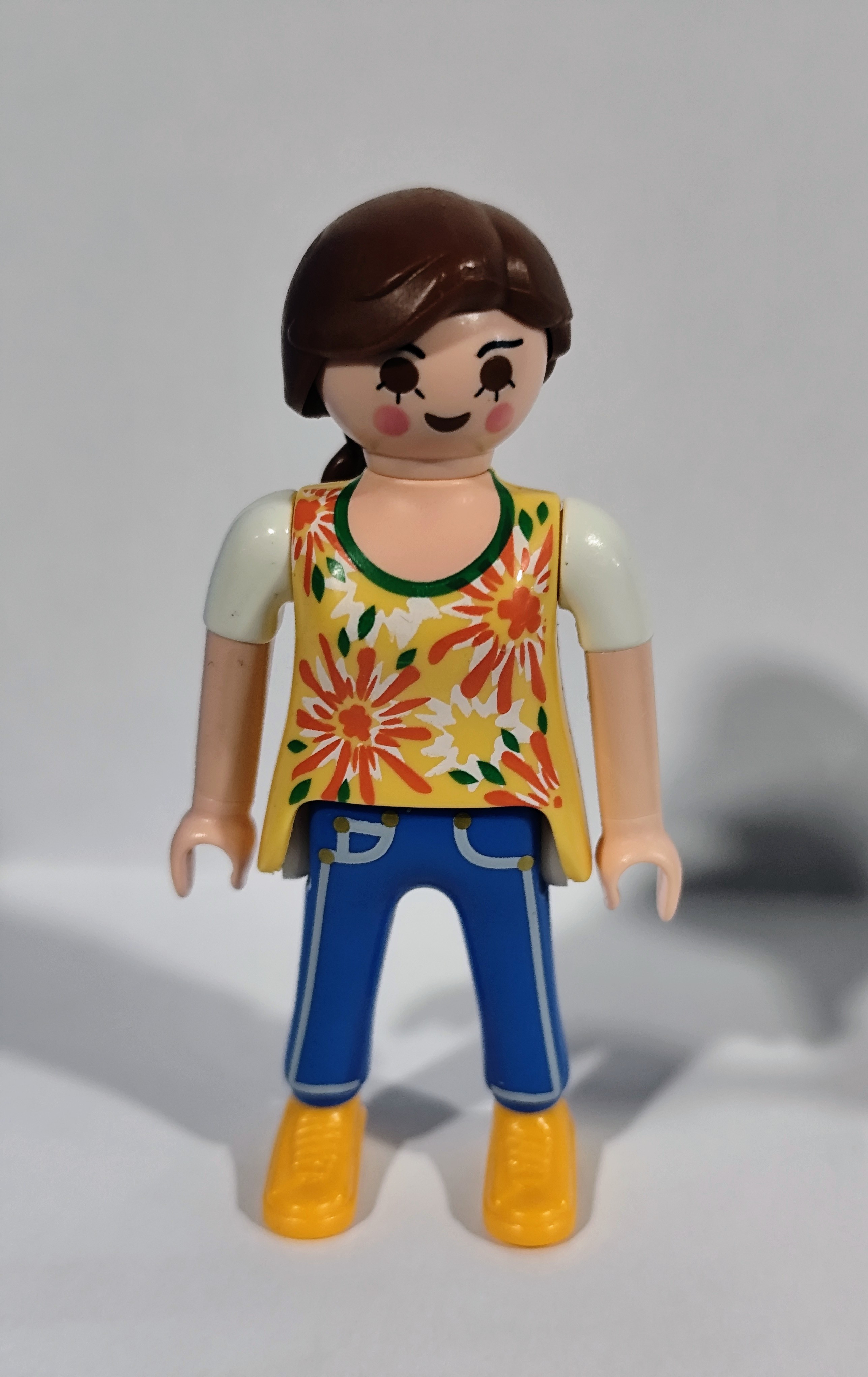 PLAYMOBIL FIGURA MUJER MORENA - 10/4/21