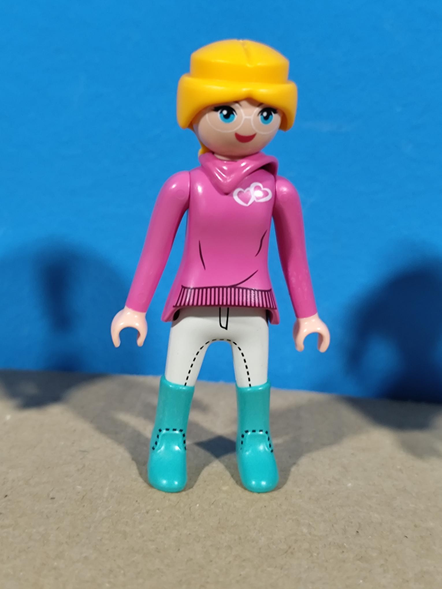 PLAYMOBIL FIGURA CHICA DELGADA ROSA CON GAFAS - 16/3/22