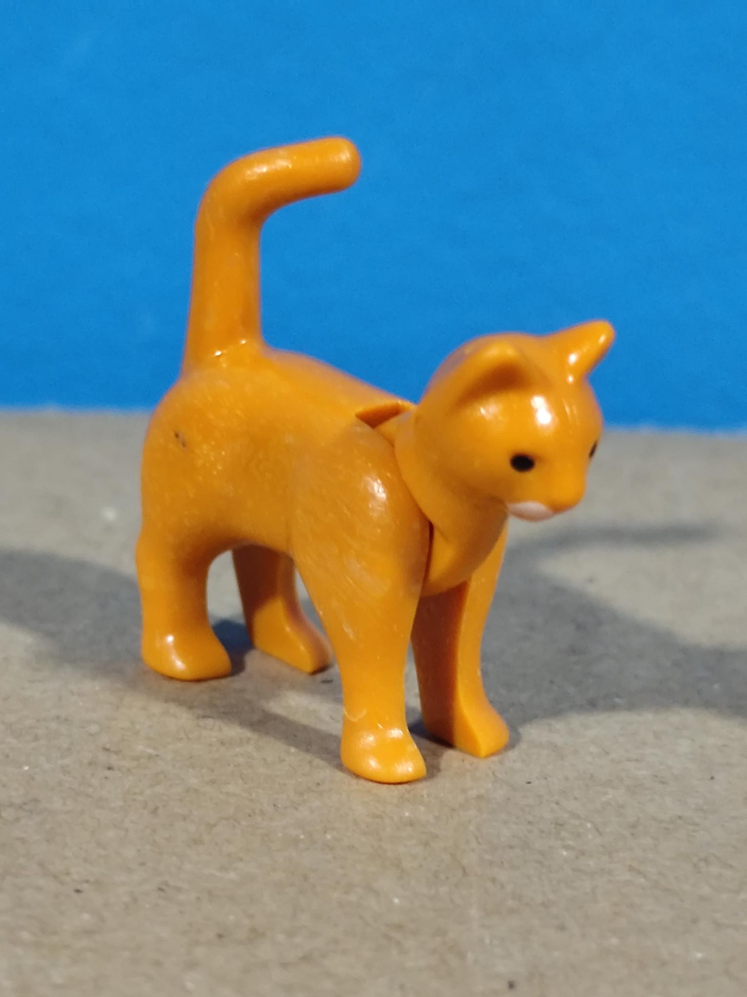 PLAYMOBIL GATO NARANJA - 28/9/21