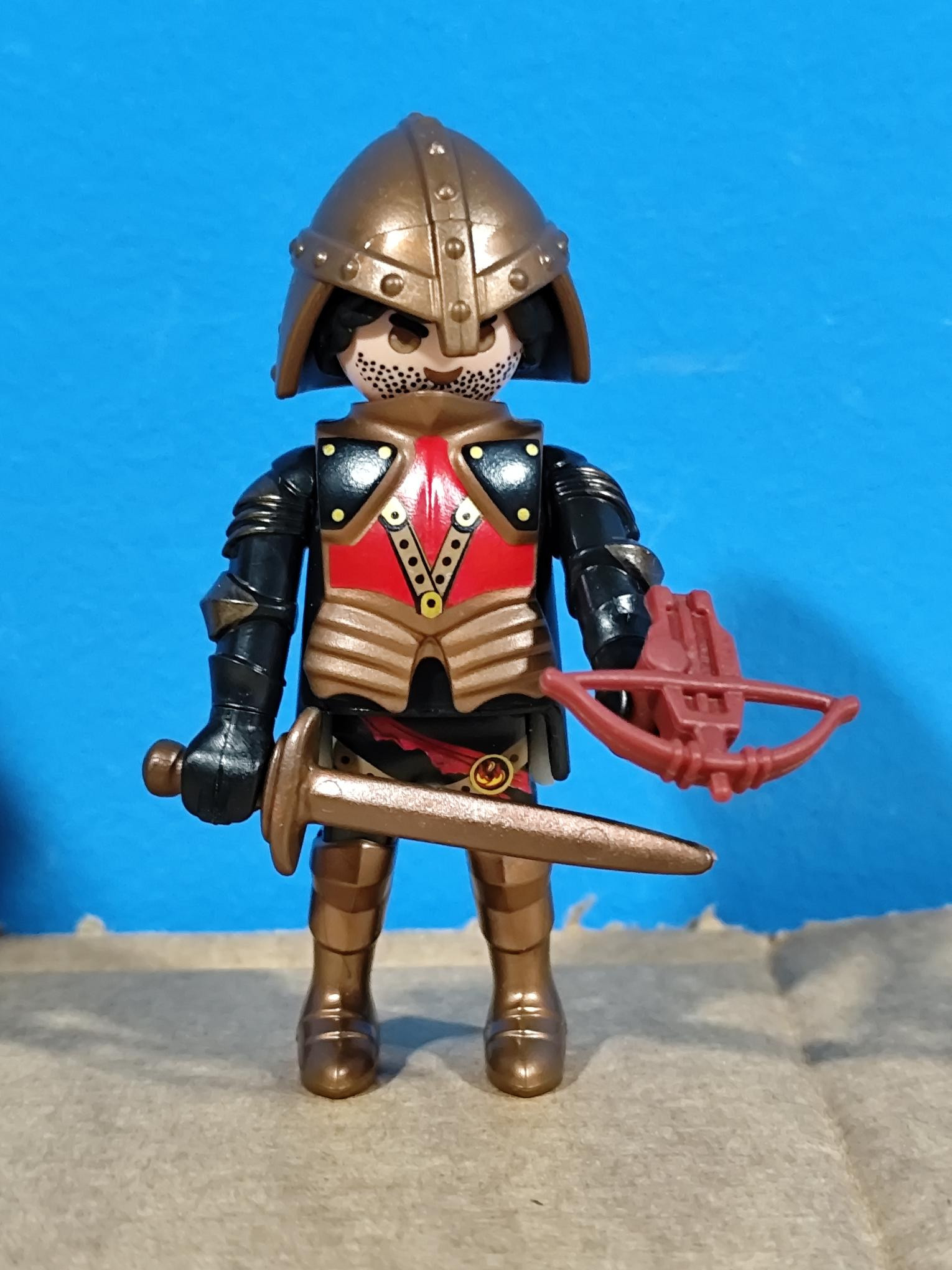 PLAYMOBIL GUERRERO NOVELMORE CON BALLESTA- 9/11/21