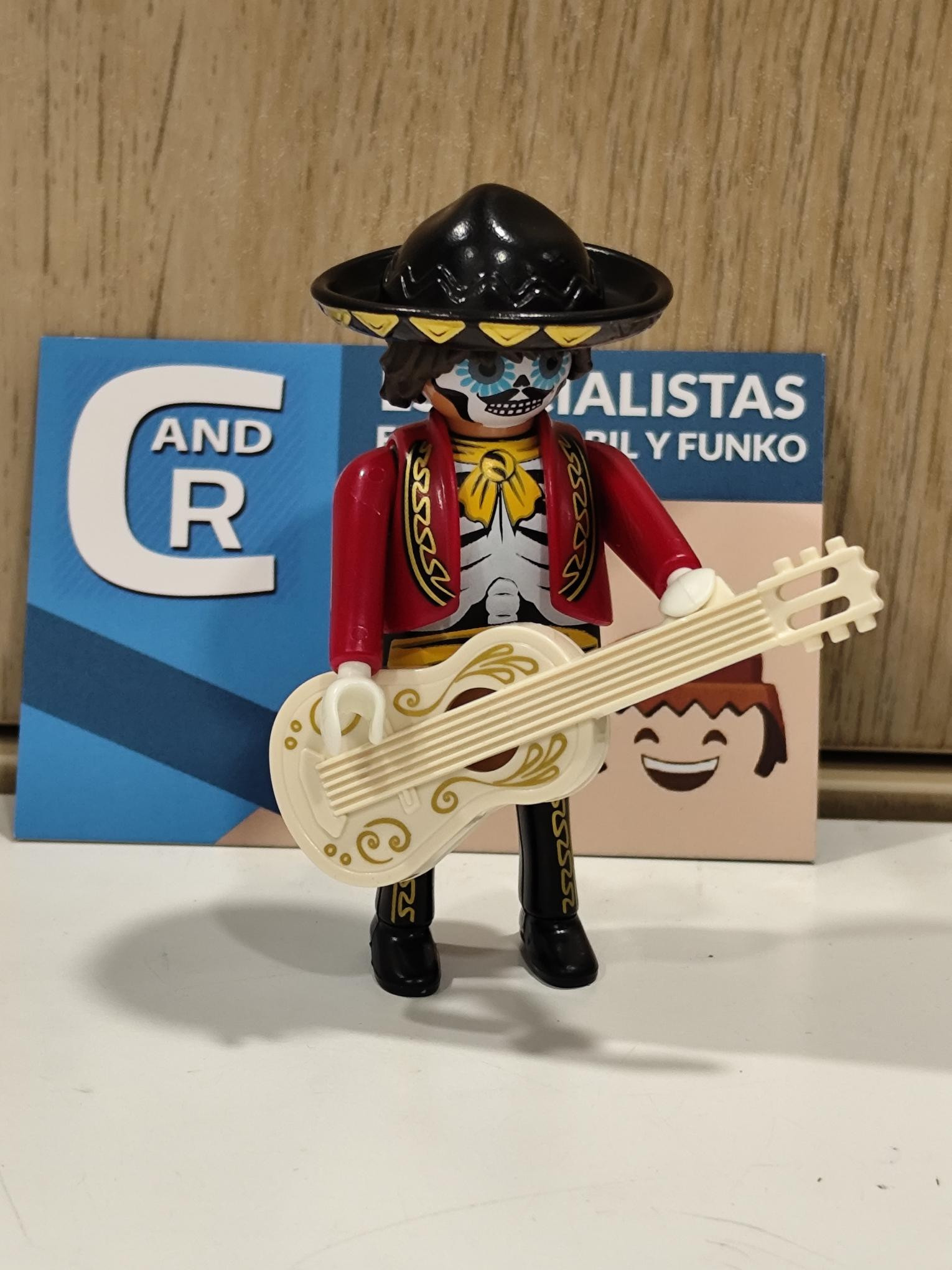 PLAYMOBIL FIGURA CATRINO CON GUITARRA BLANCA - 29/1/25