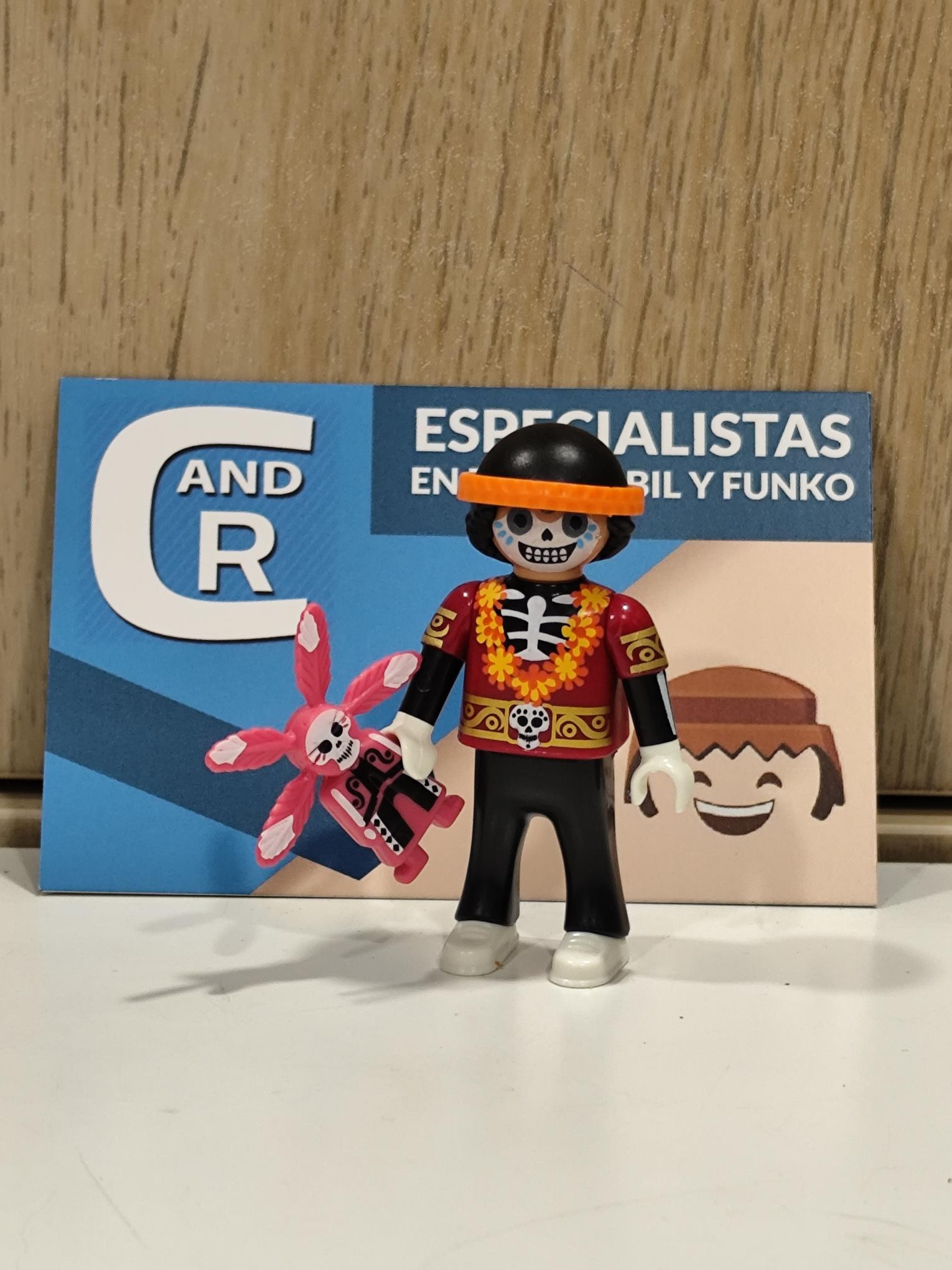 PLAYMOBIL NIÑO CATRINO CON MUÑECO - 29/1/25