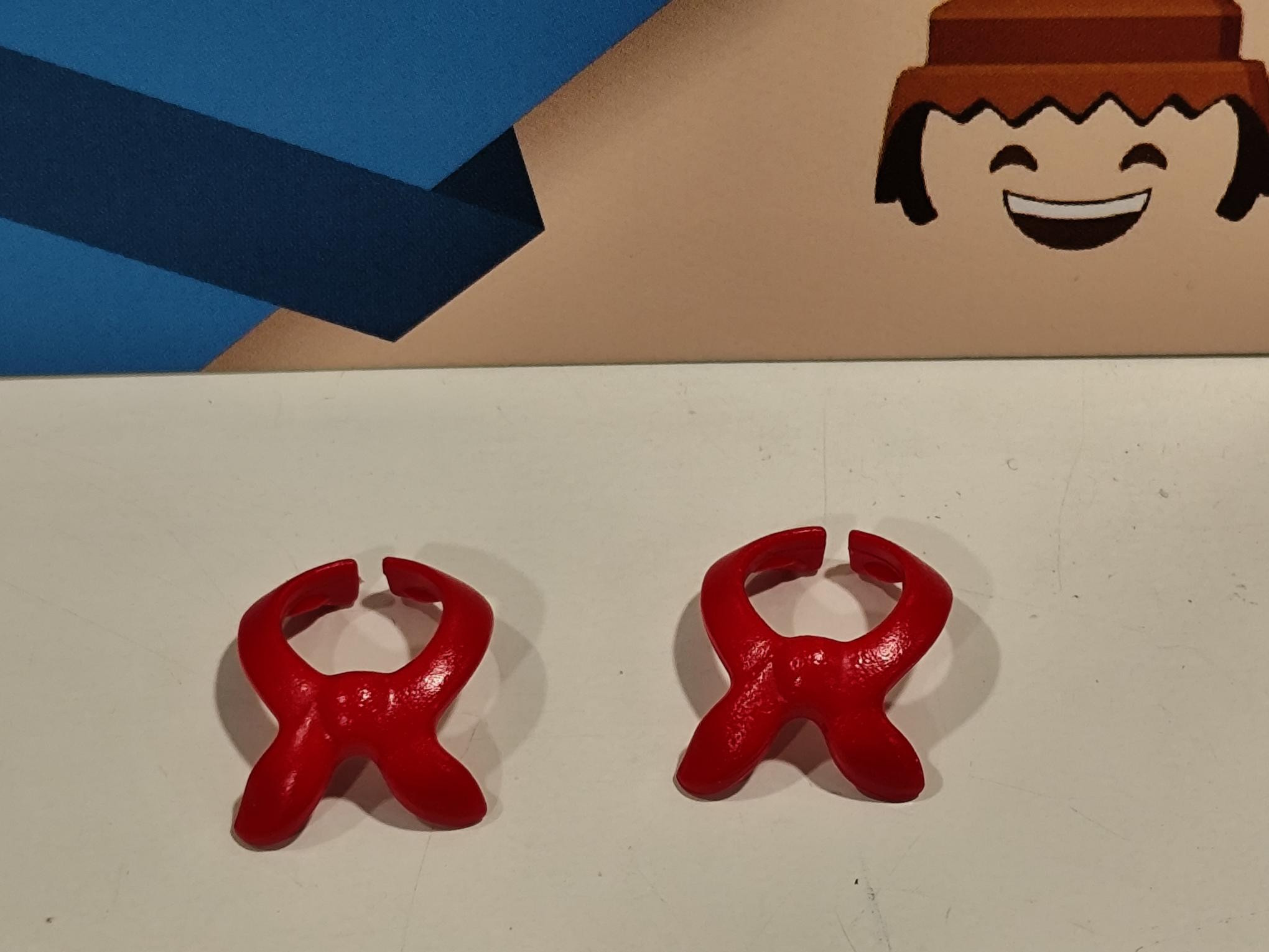 PLAYMOBIL 2X LAZO CUELLO ROJO - 29/1/25
