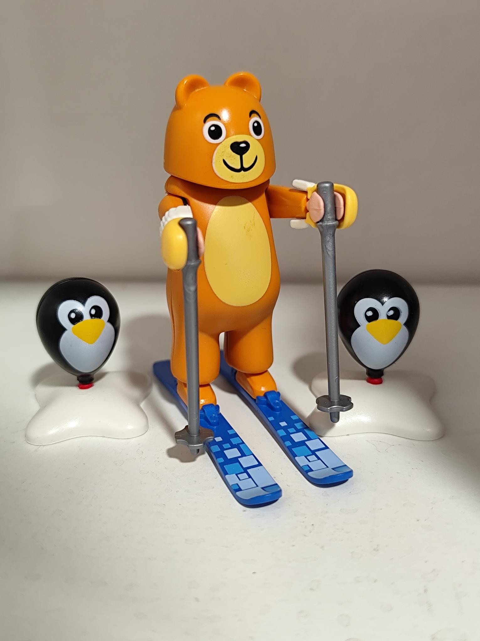 PLAYMOBIL OSO ESQUIADOR CON COMPLEMENTOS