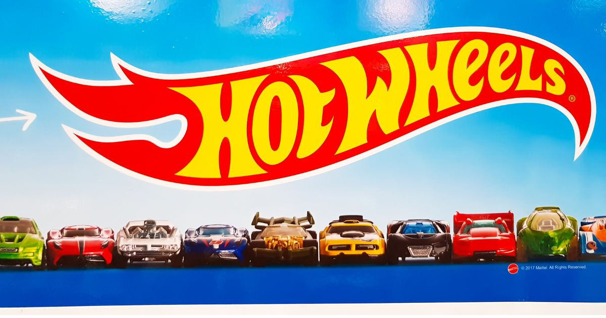 LOTE 5 COCHES AL AZAR HOT WHEELS