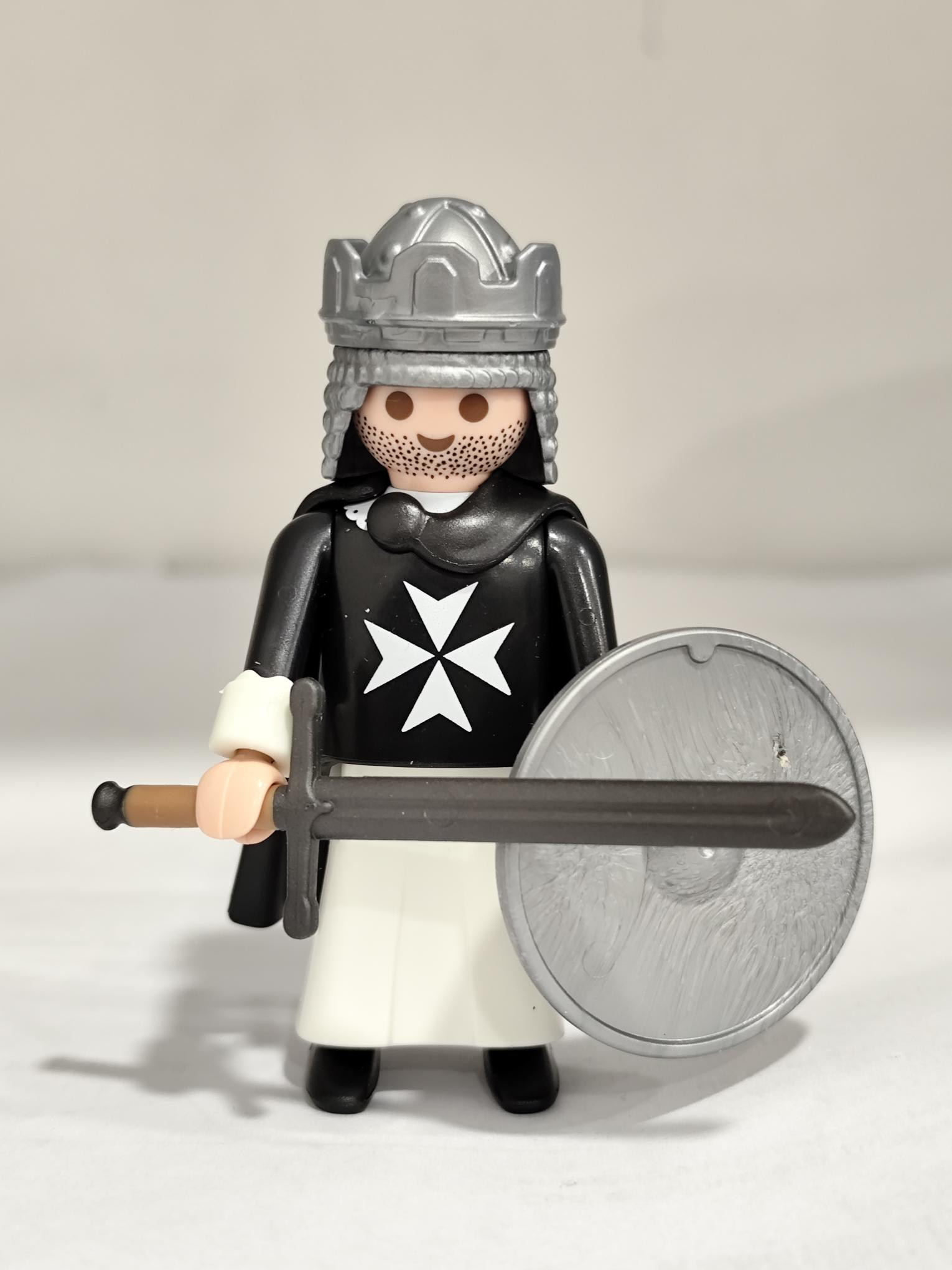 PLAYMOBIL CABALLERO MALTES FALDA BLANCA - 14/5/25