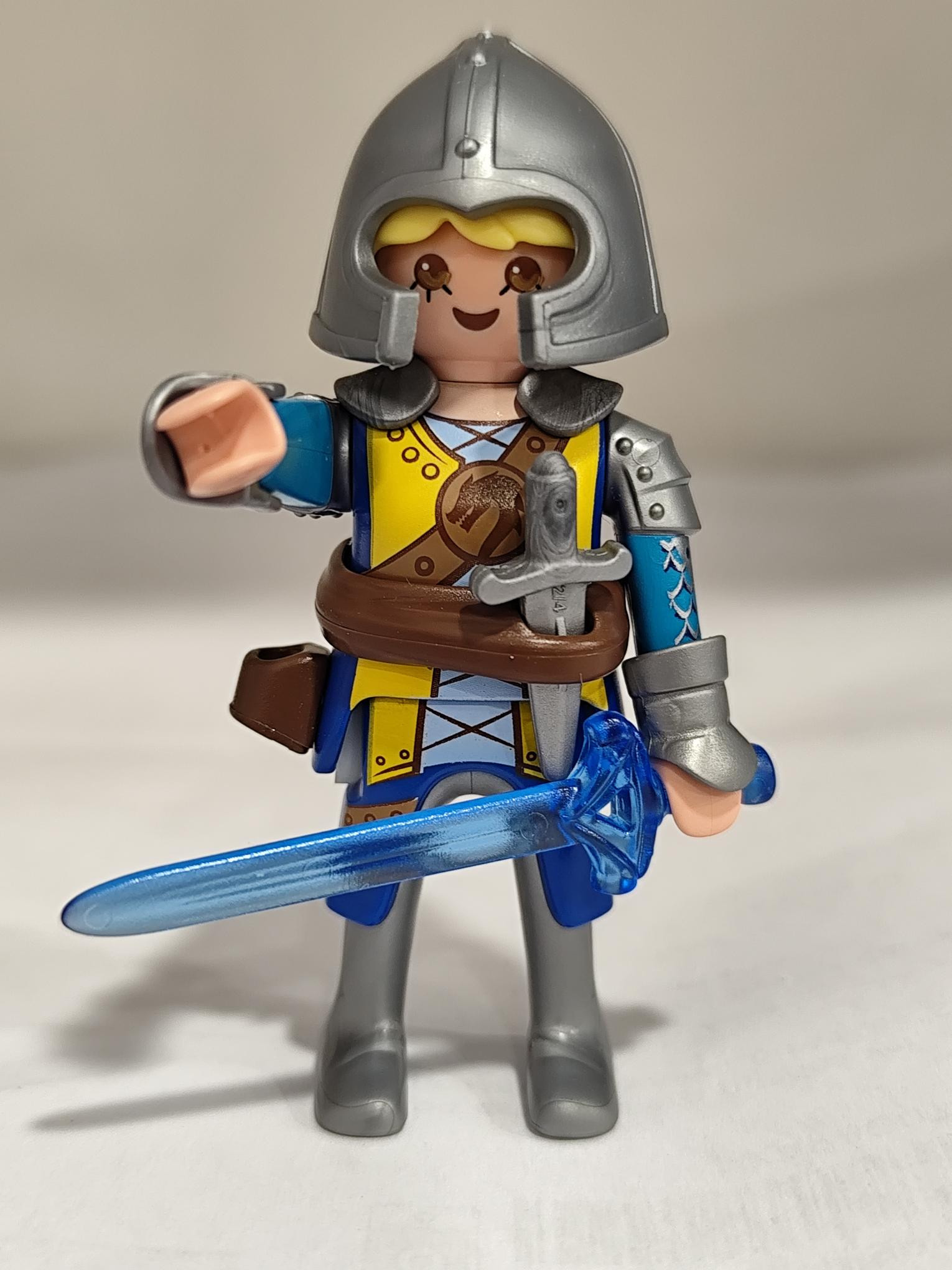 PLAYMOBIL CHICA GUERRERA NOVELMORE MUY COMPLETA - 18/5/25