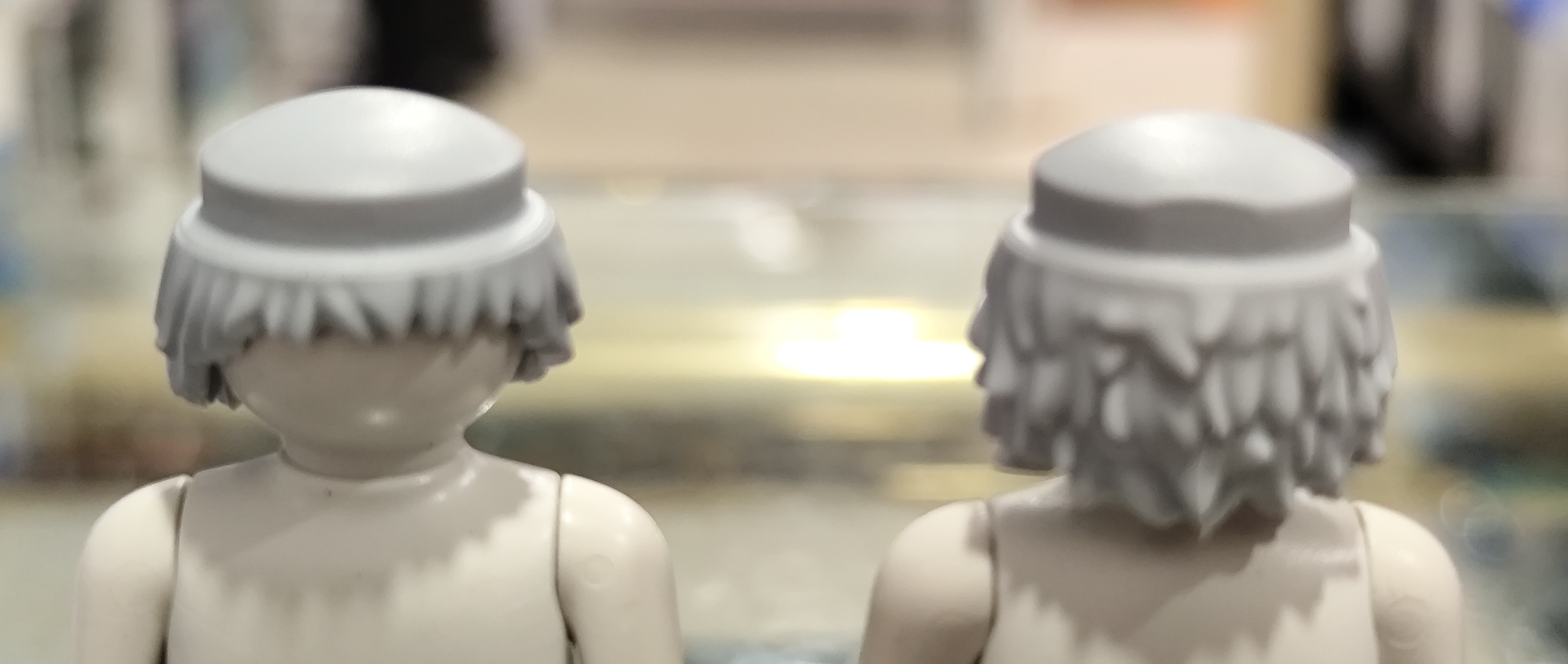 PLAYMOBIL 2X PELUCA GRIS PELO RIZADO - 18/9/20