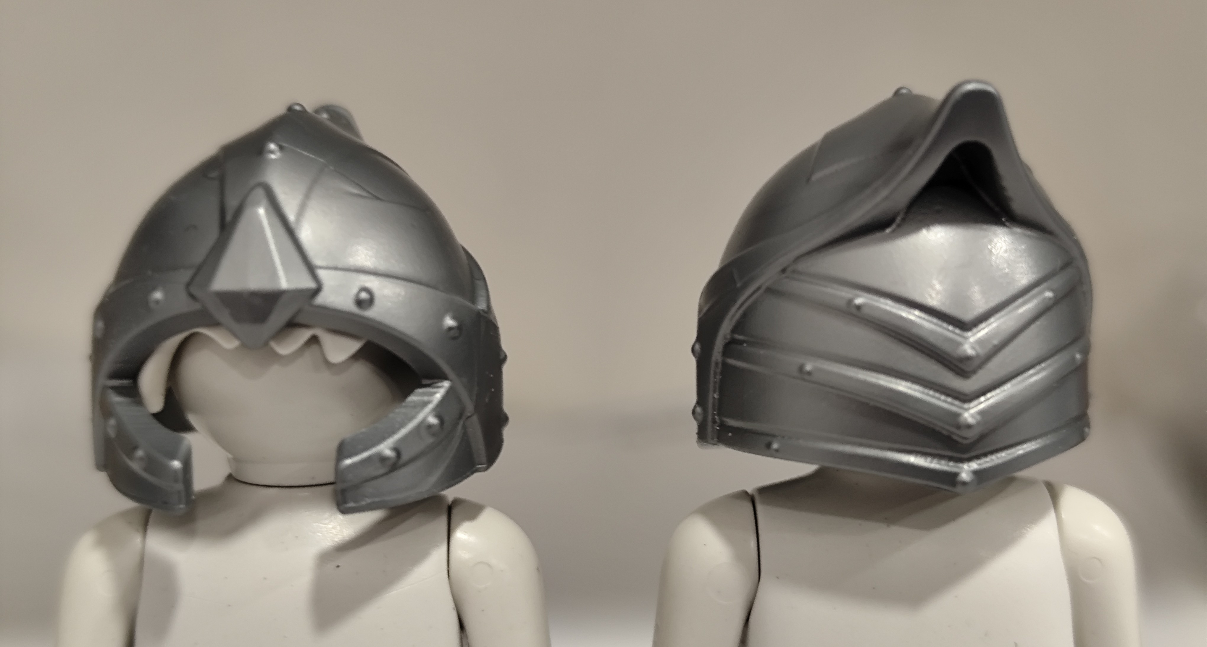 PLAYMOBIL 2X CASCO MEDIEVAL PLATA SEÑOR DE LOS ANILLOS - 18/6/25