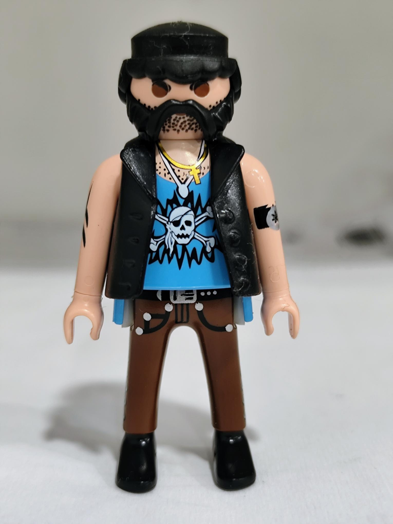 PLAYMOBIL FIGURA ROCKERO - 22/6/25
