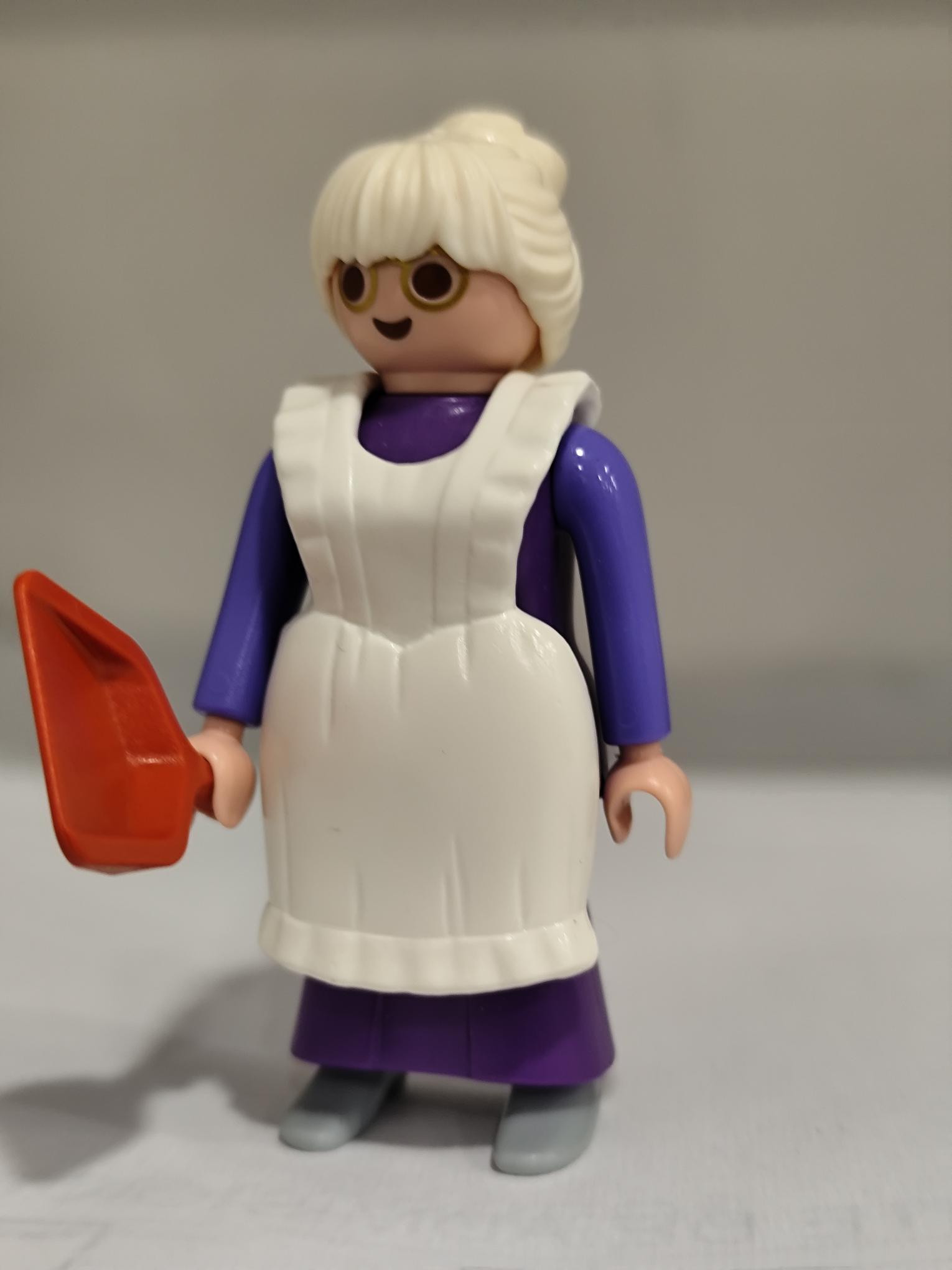 PLAYMOBIL CRIADA VICTORIANA CLASICA - 22/6/25