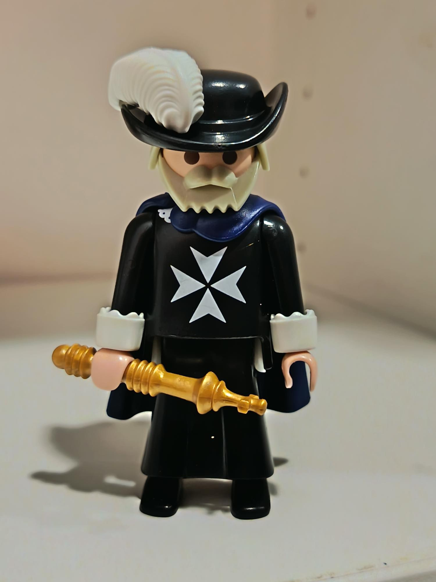 PLAYMOBIL MALTES CON CAPA AZUL - 21/8/25
