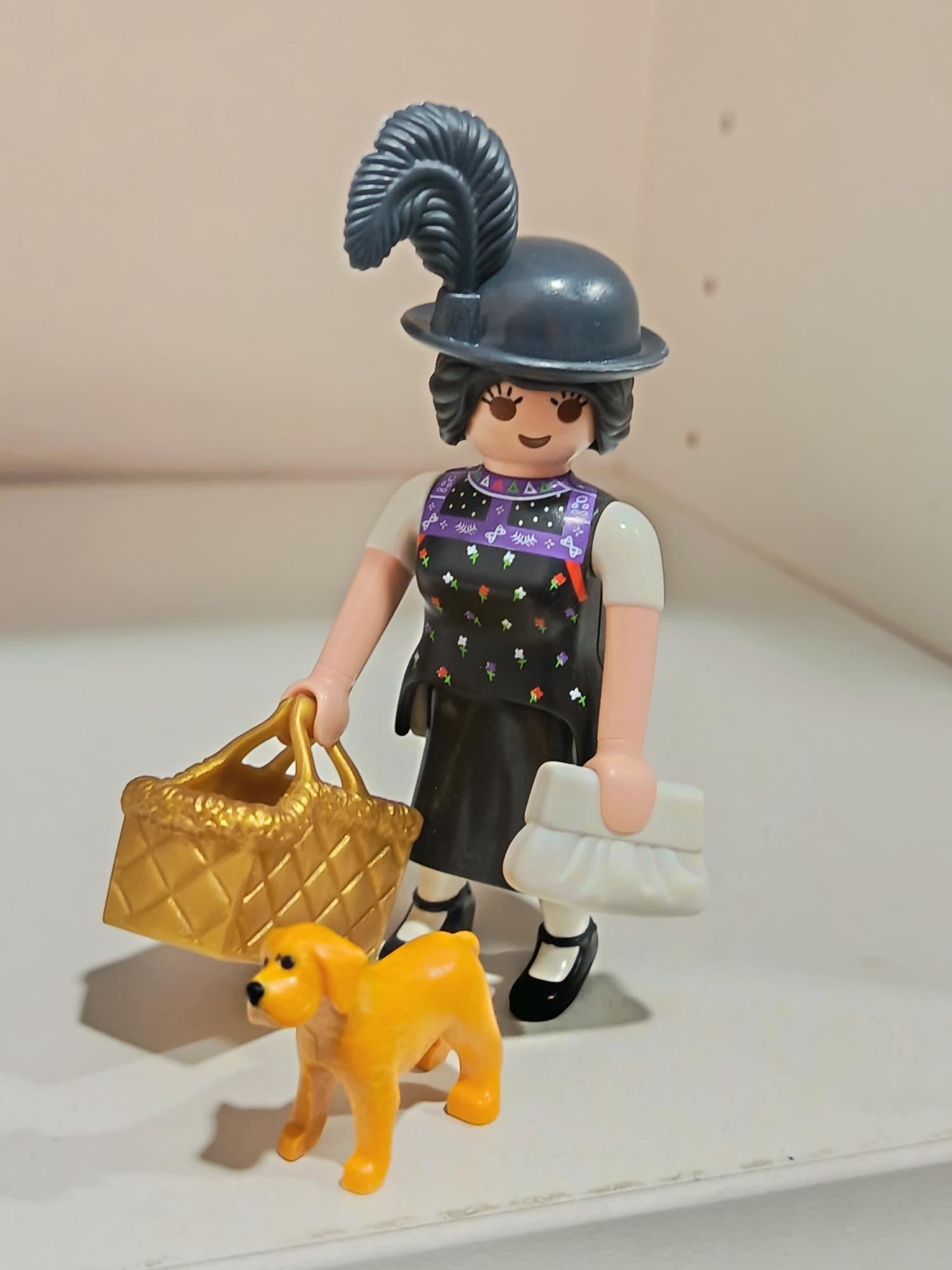 PLAYMOBIL MUJER VICTORIANA CON PERRO - 21/8/25