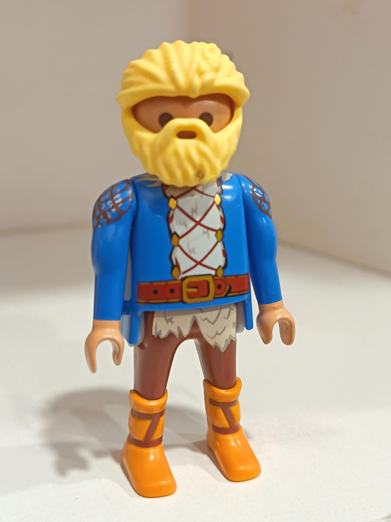 PLAYMOBIL FIGURA GUERRERO VIKINGO - 24/8/25