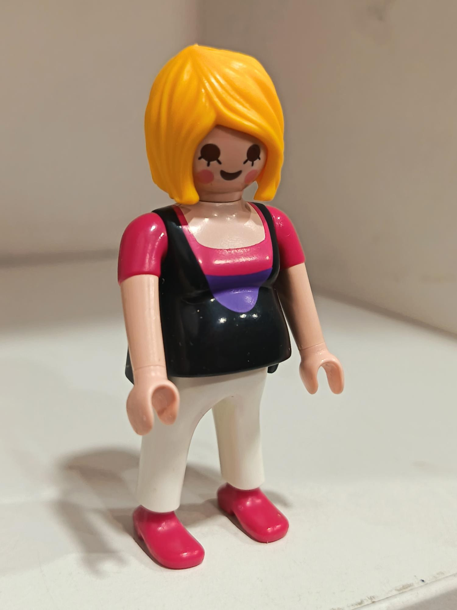PLAYMOBIL MUJER EMBARAZADA RUBIA - 24/8/25