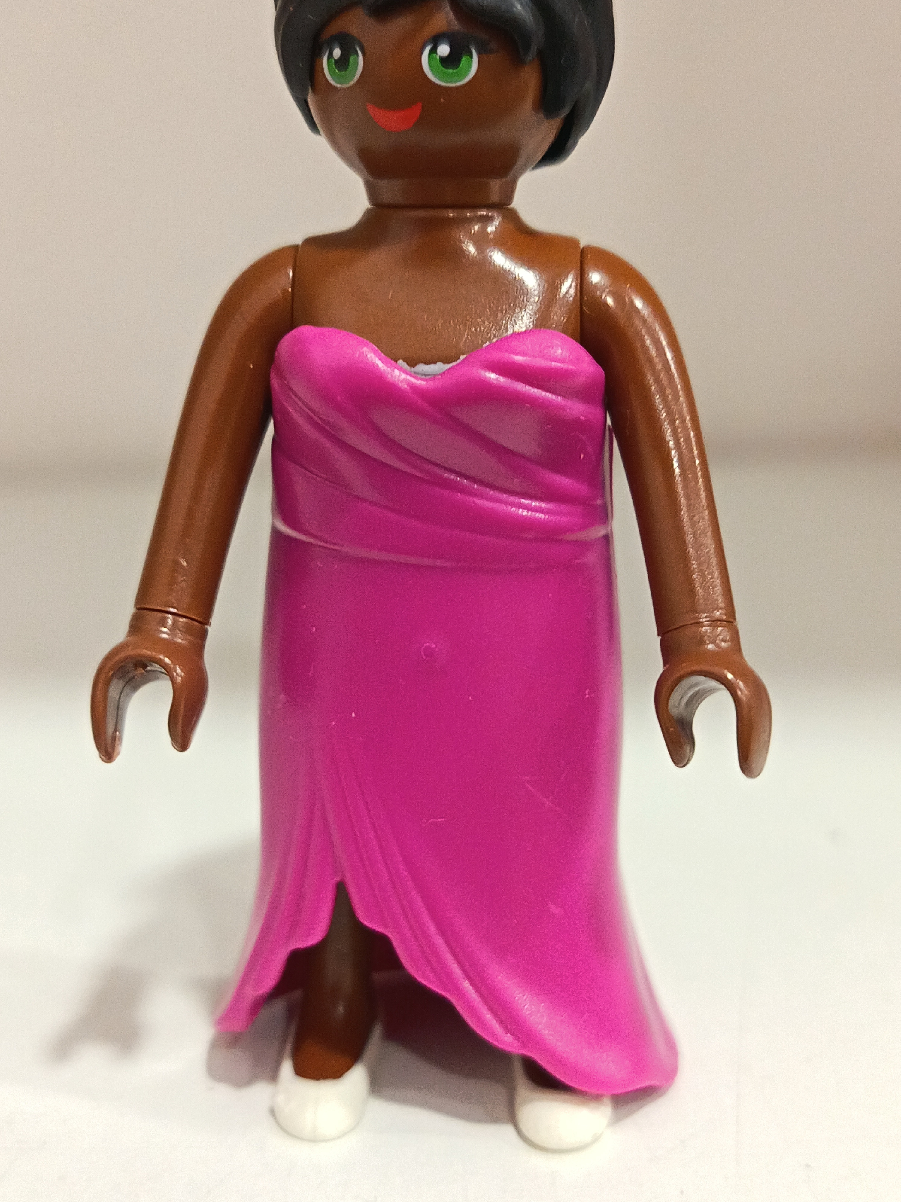 PLAYMOBIL VESTIDO DE FIESTA MORADO ( NO INCLUYE FIGURA ) - 5/9/25