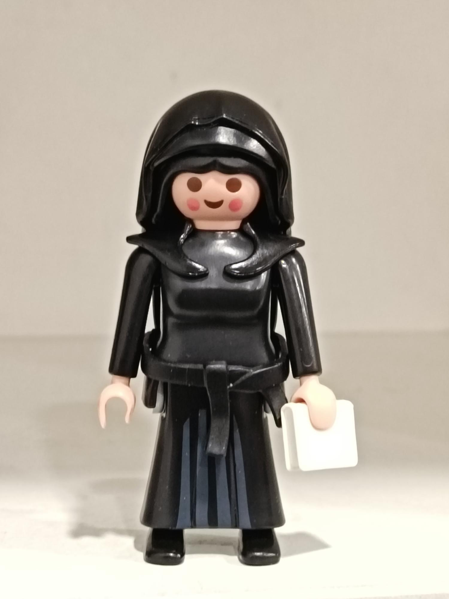 PLAYMOBIL MONJA CON LIBRO - 10/9/25