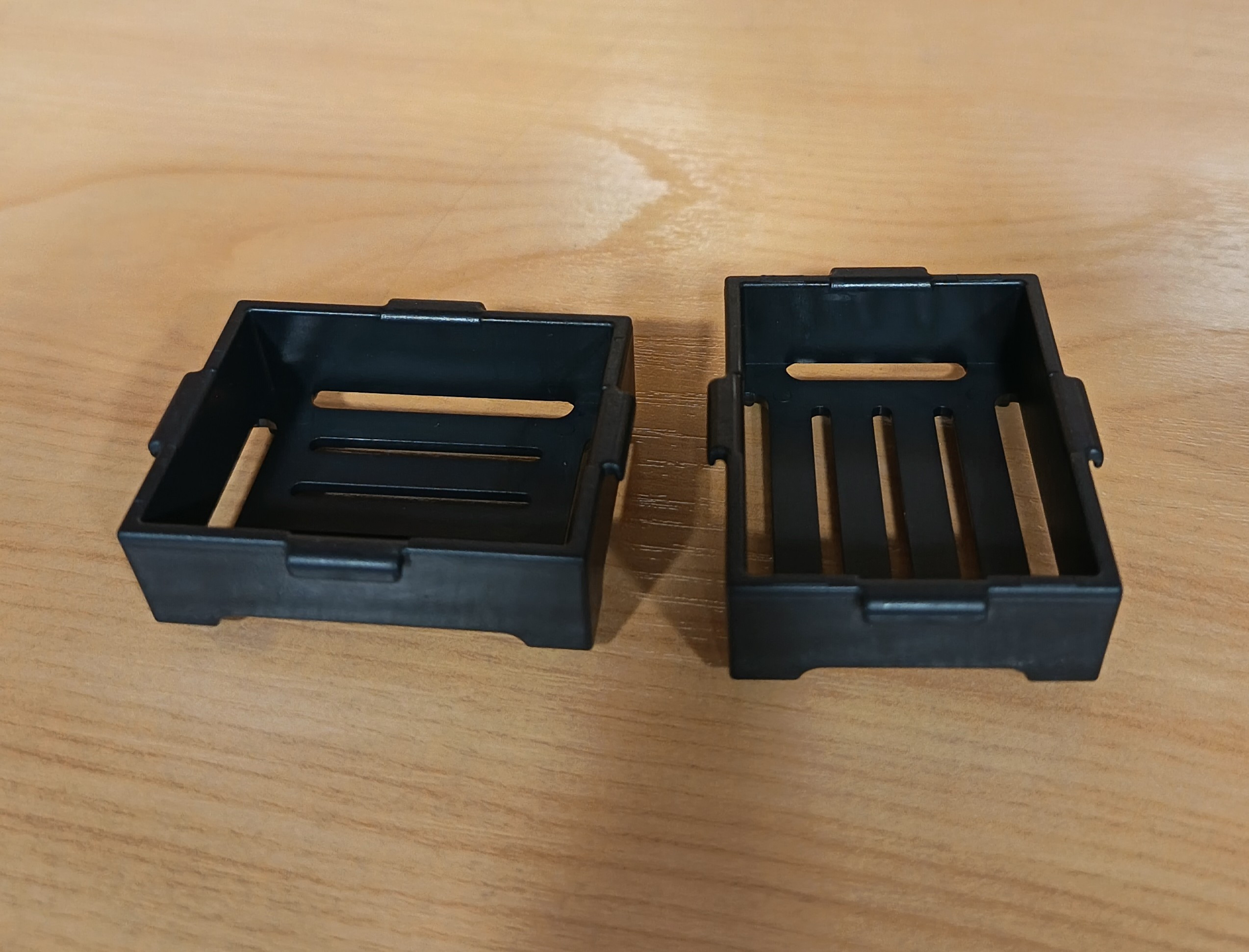 PLAYMOBIL 2X CAJAS NEGRAS PARA FRUTA , VERDURAS, BELEN - 22/10/25